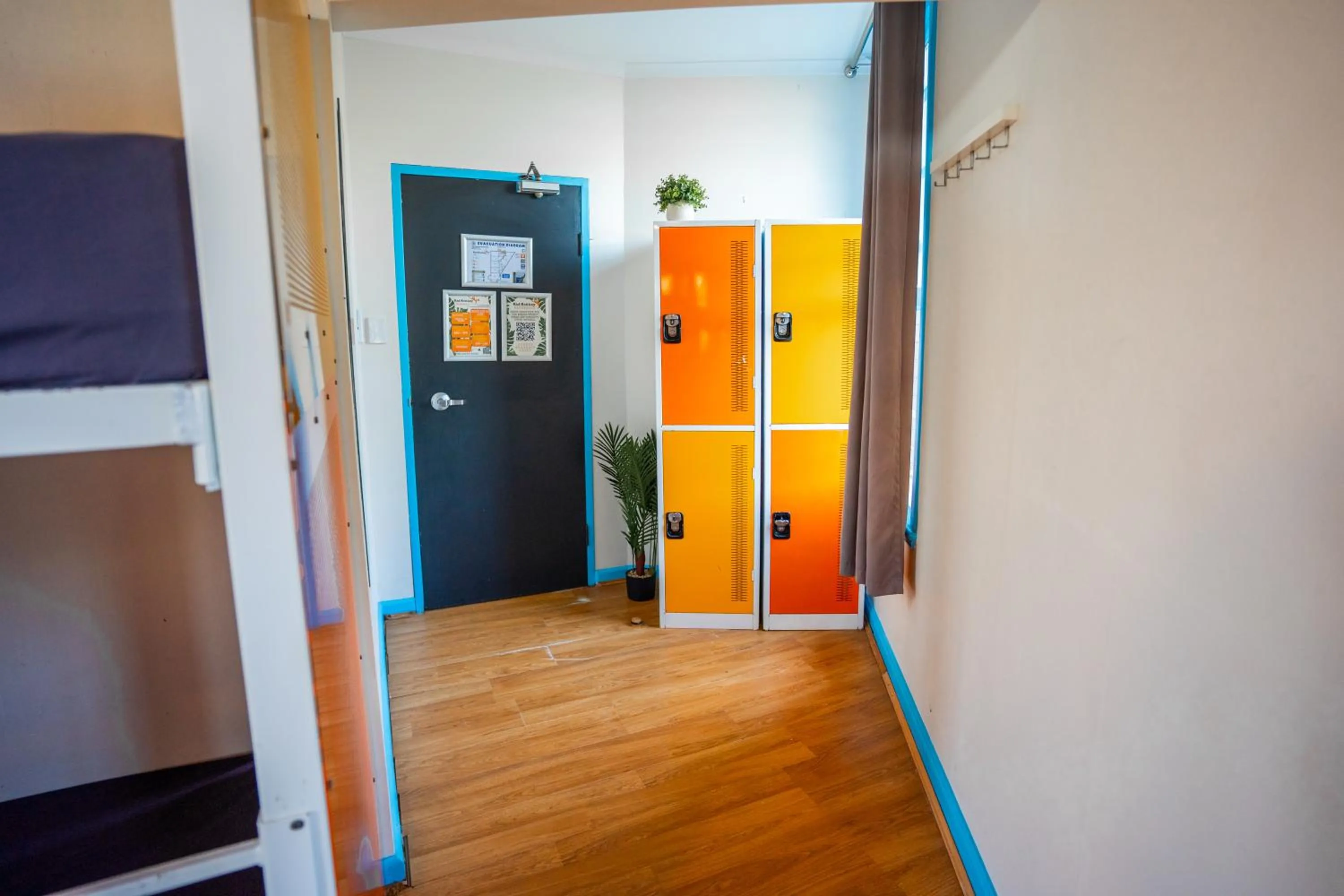 locker in Mad Monkey Bayswater