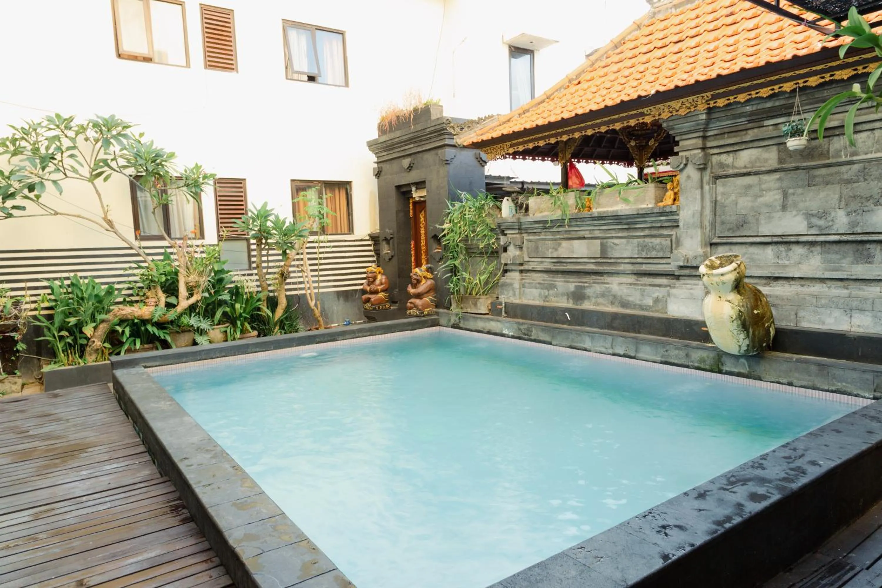 Pool view in Suardana Inn's