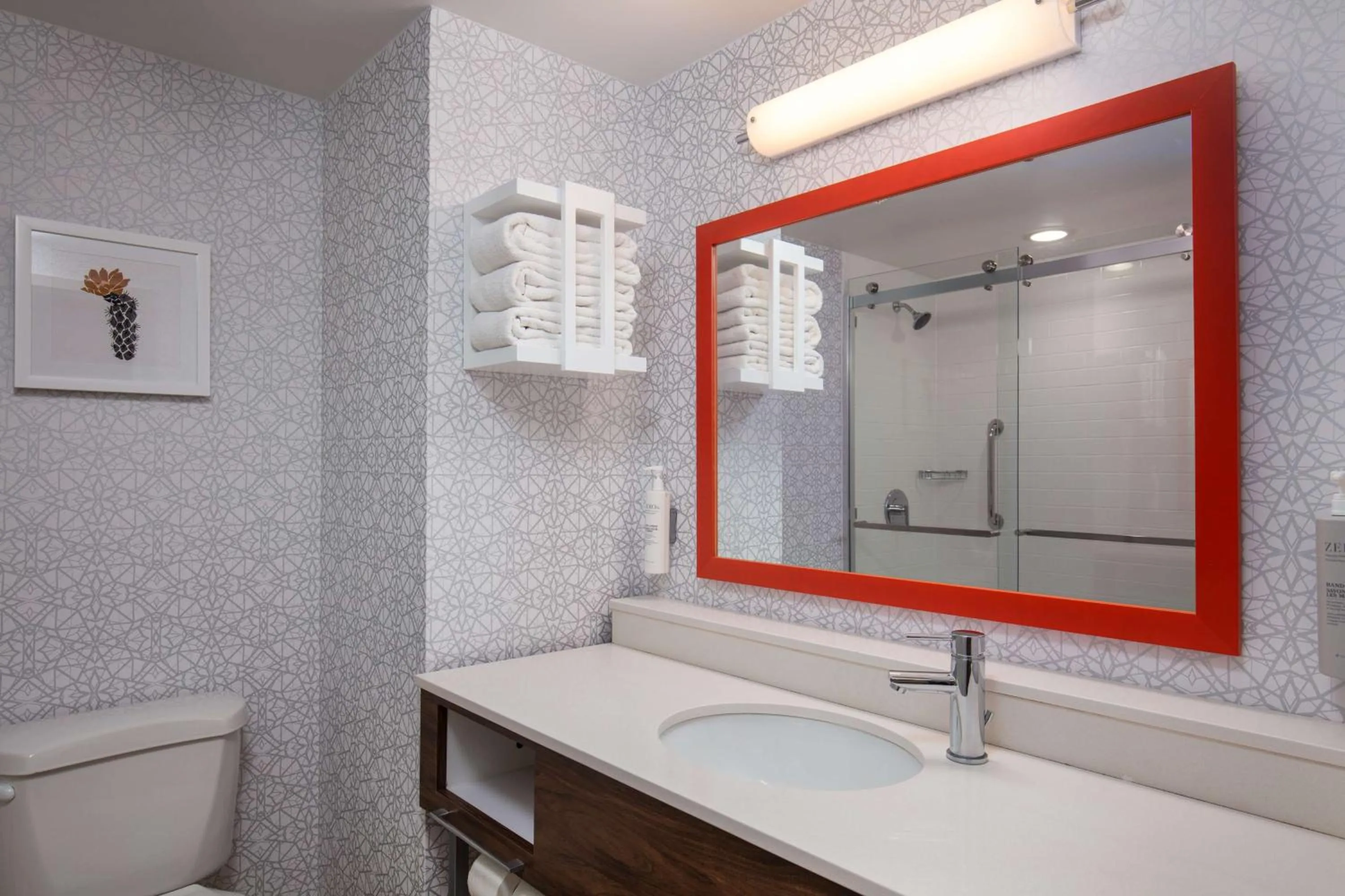 Bathroom in Hampton Inn & Suites El Paso-Airport