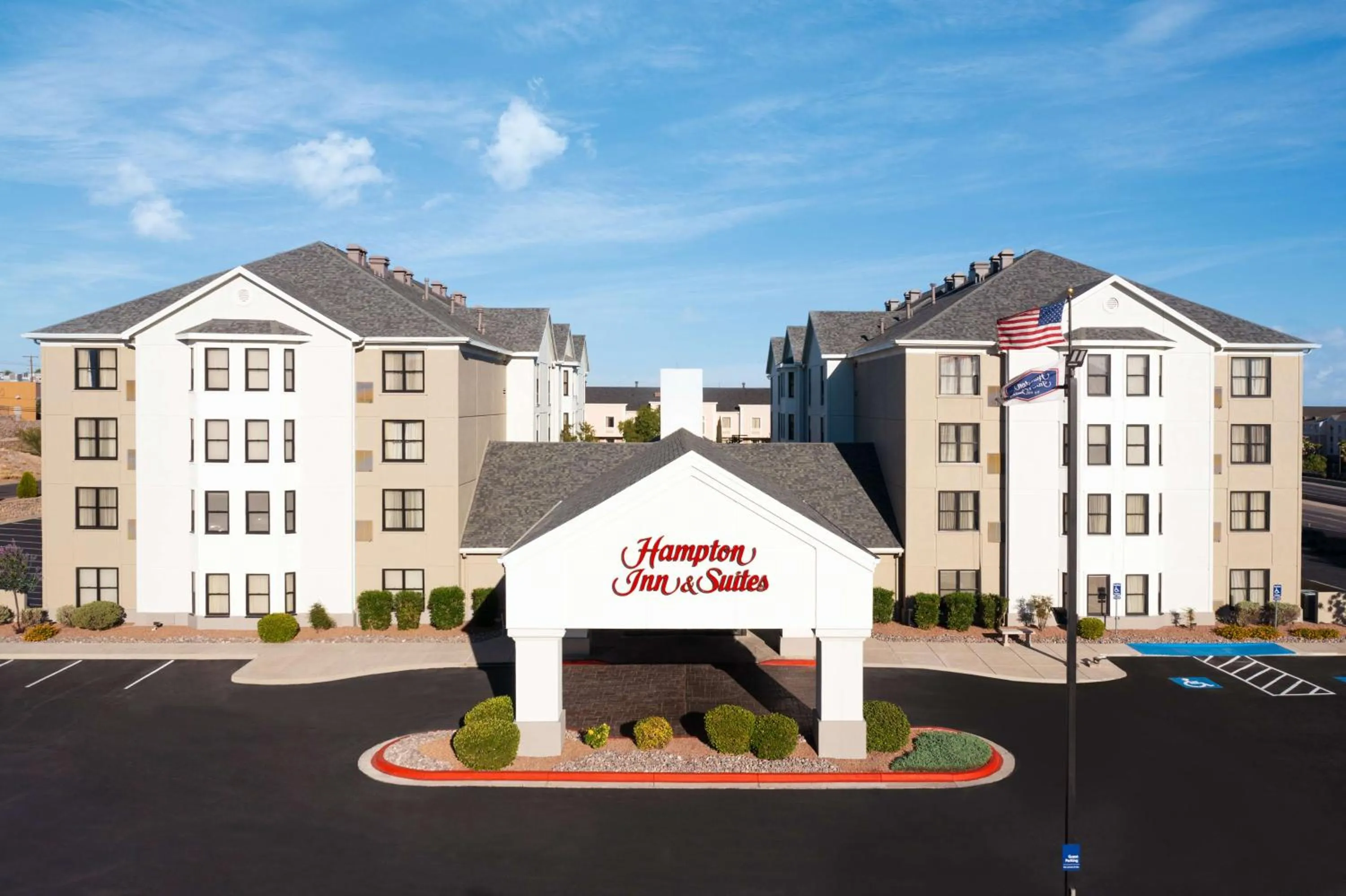Property building in Hampton Inn & Suites El Paso-Airport