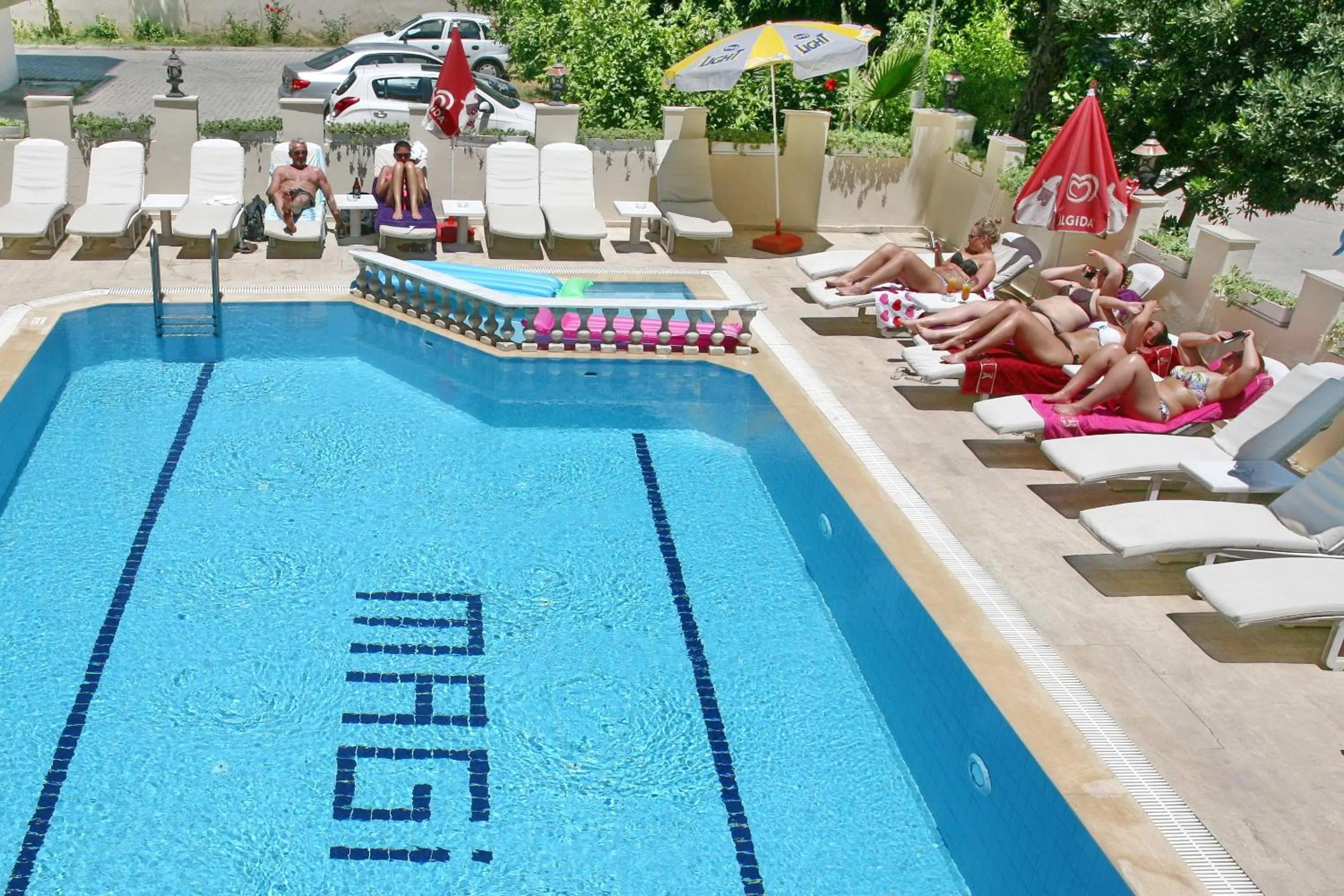 Swimming pool in Magi Apart Hotel