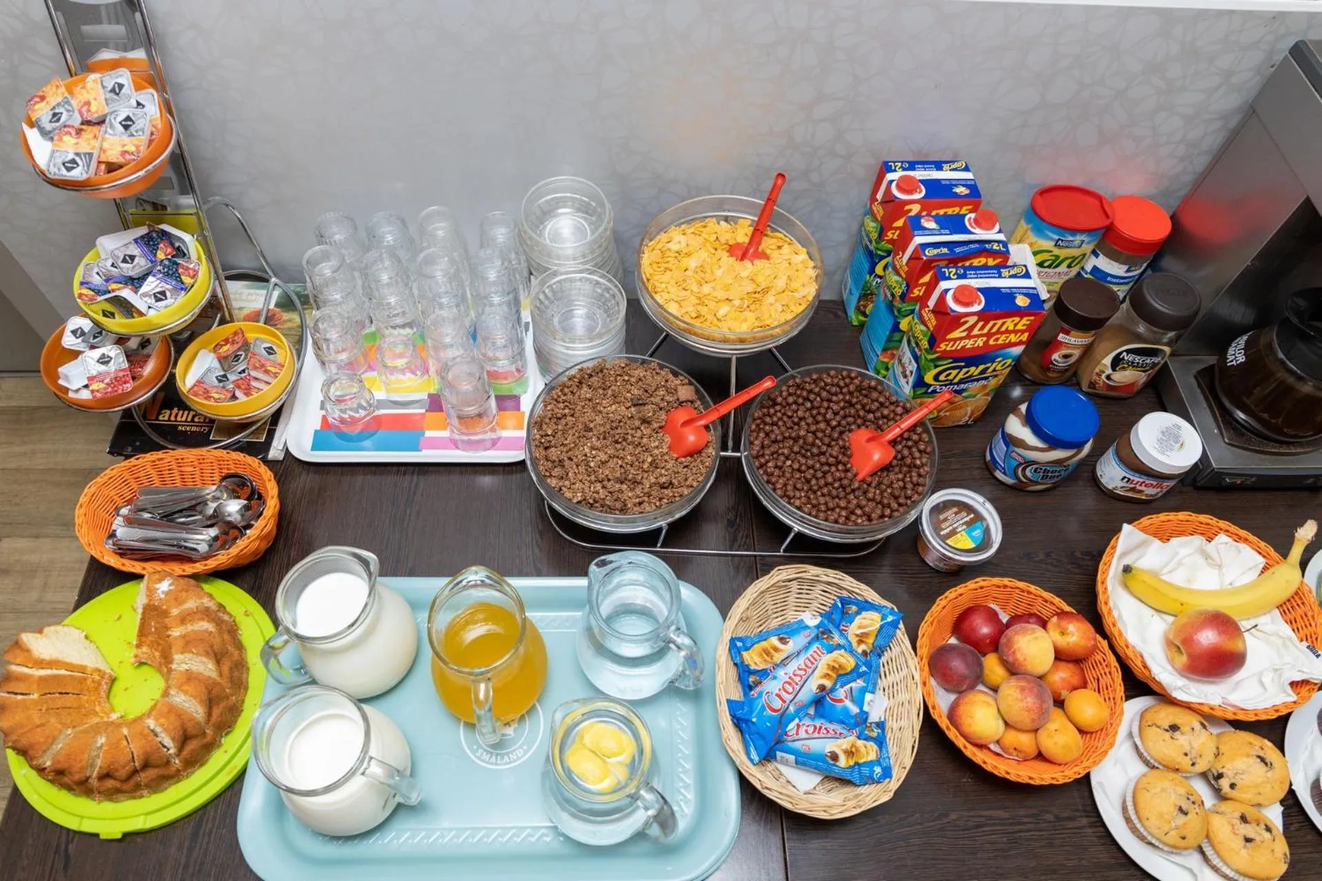 Buffet breakfast in Hotel Kanarek