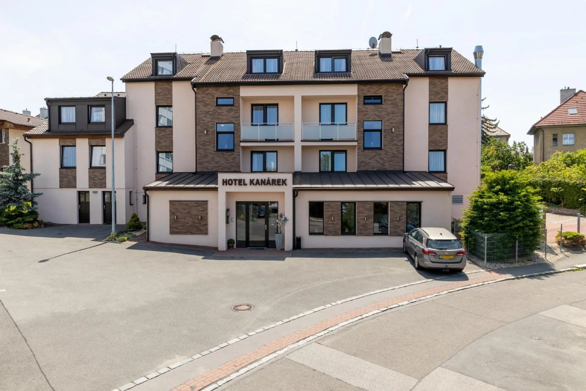 Facade/entrance in Hotel Kanarek