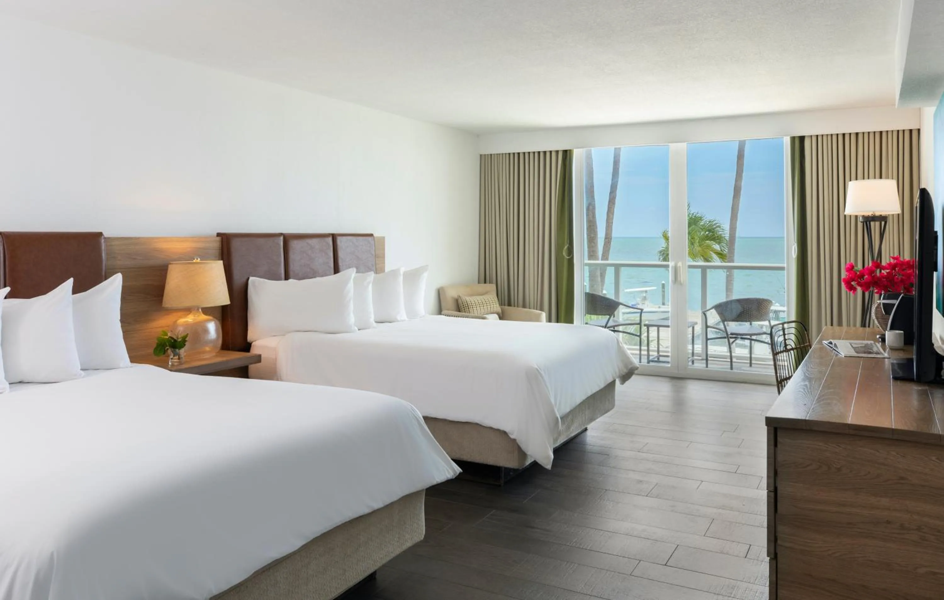 Bedroom, Bed in Amara Cay Resort