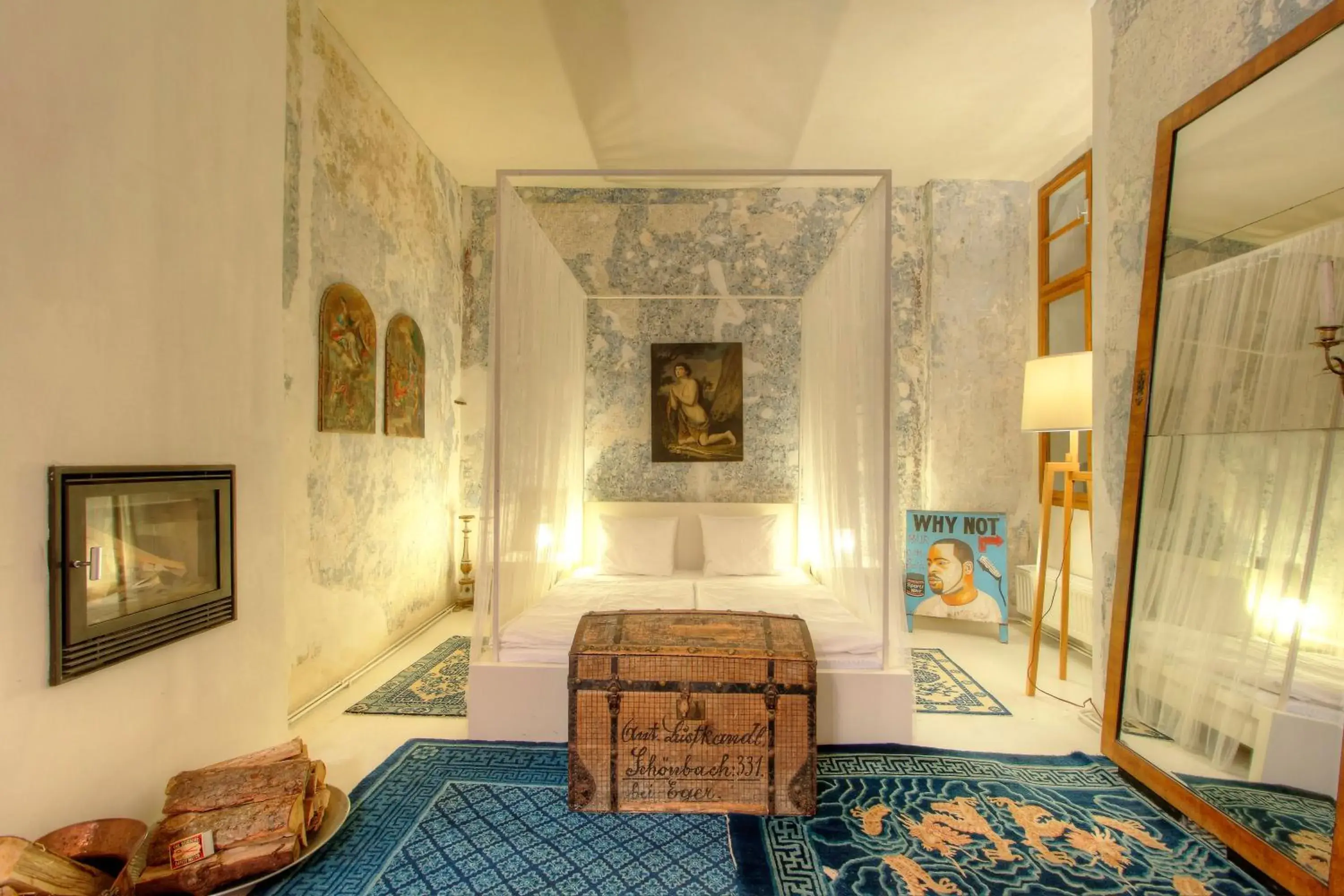 Deluxe Suite in Chateau Třebešice Deluxe Suite in Chateau Třebešice