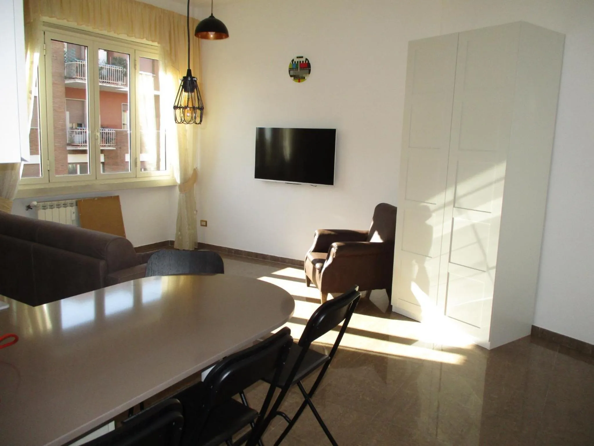 INTERNO DIECI
