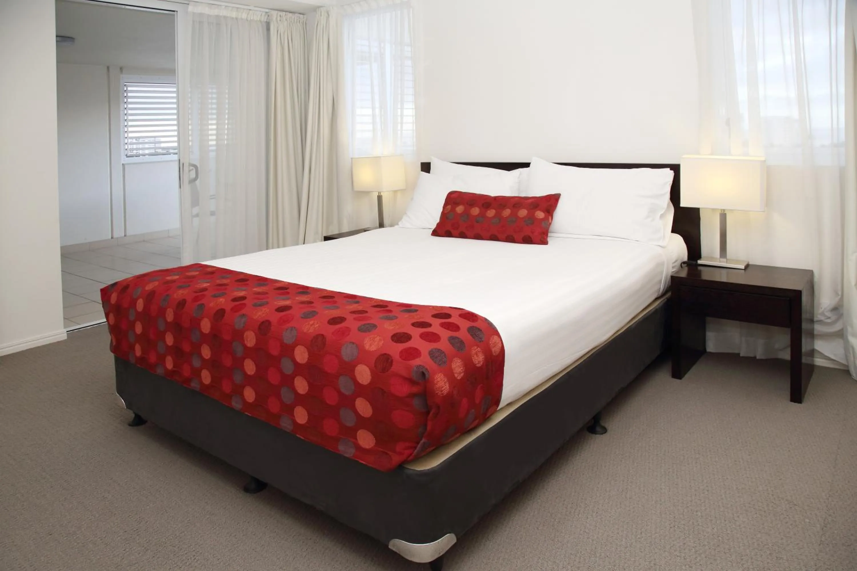 Bed in Cairns Central Plaza Apartment Hotel Official