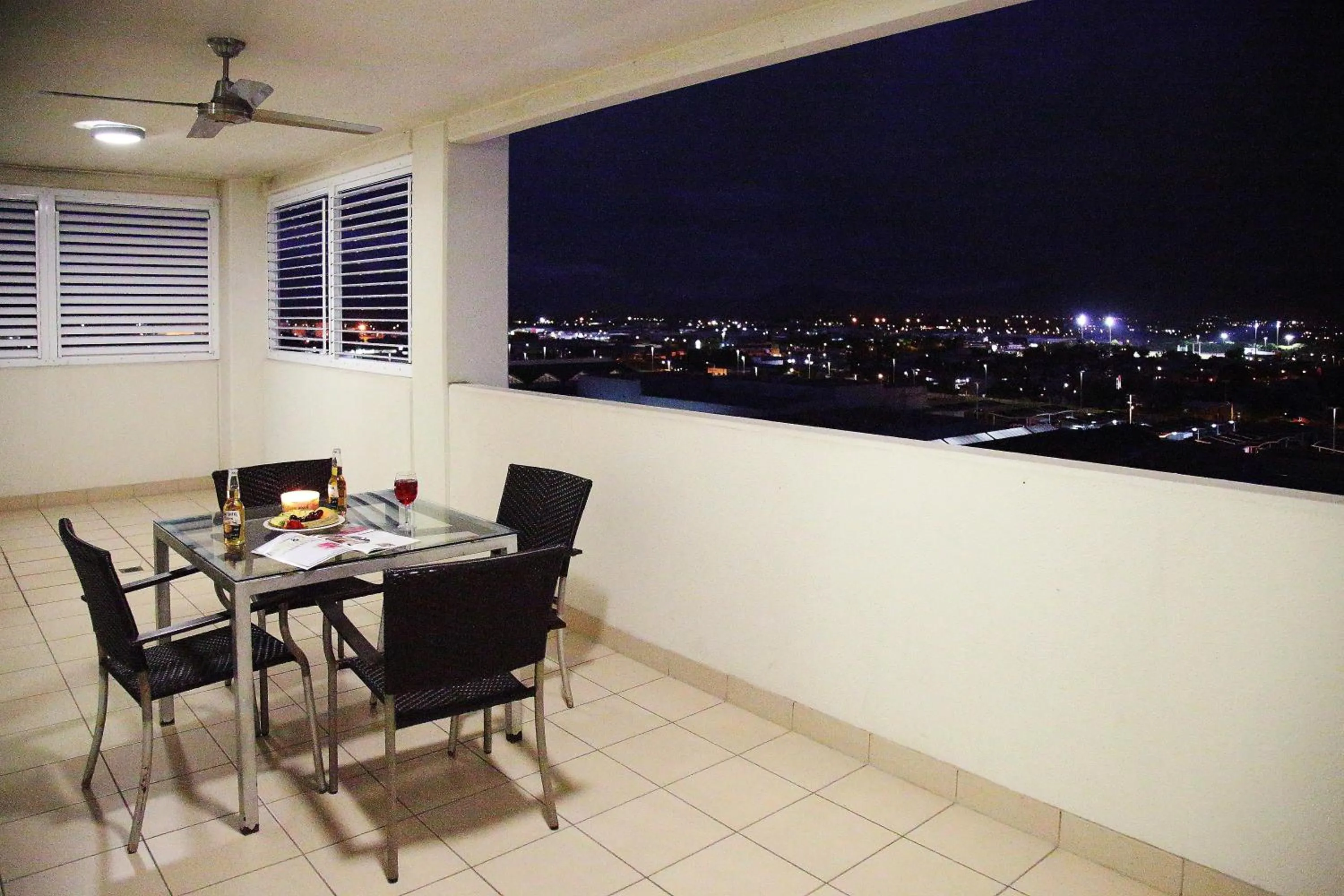 Balcony/Terrace in Cairns Central Plaza Apartment Hotel Official