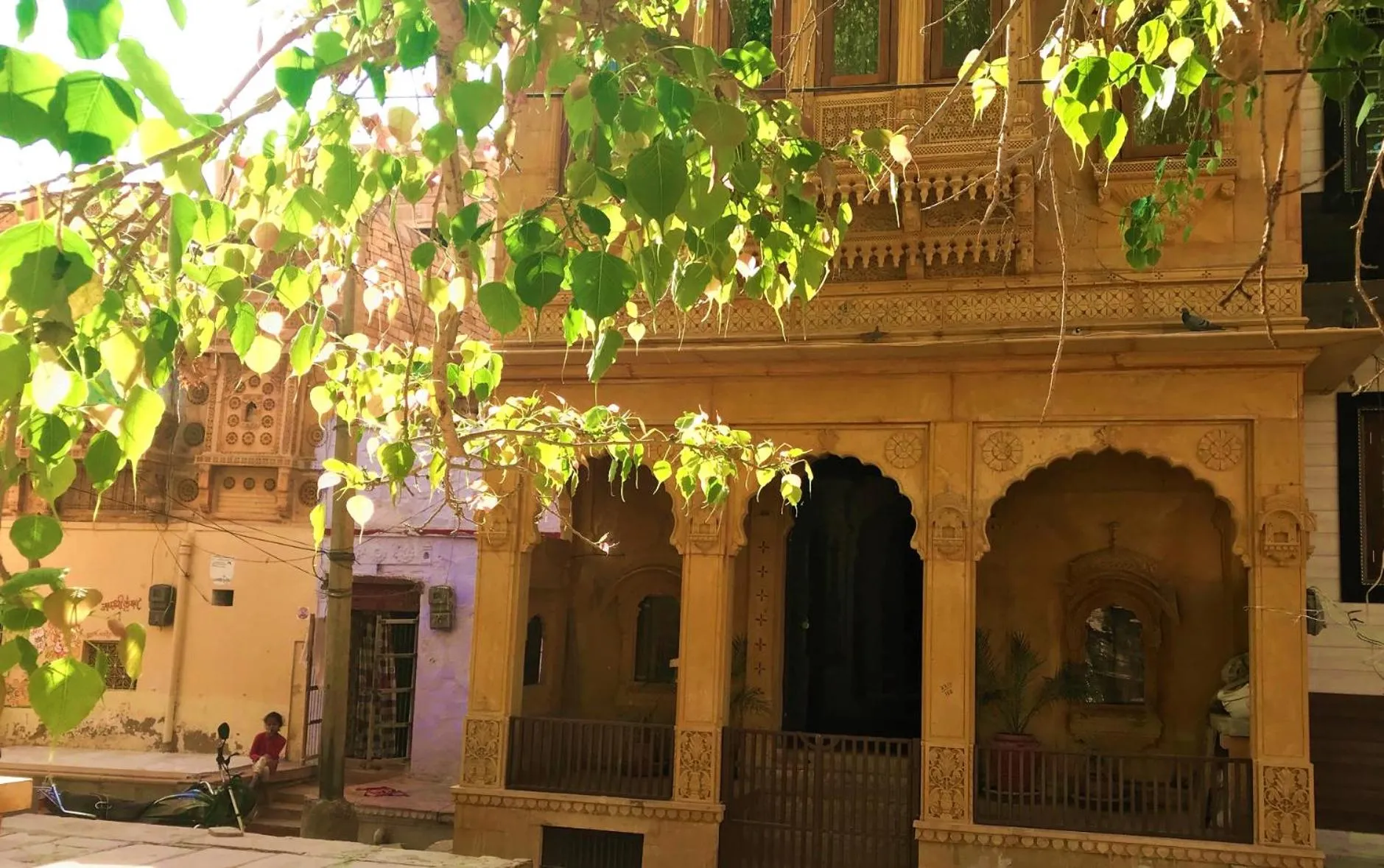 Deluxe Double Room with Balcony in Hamari Haveli