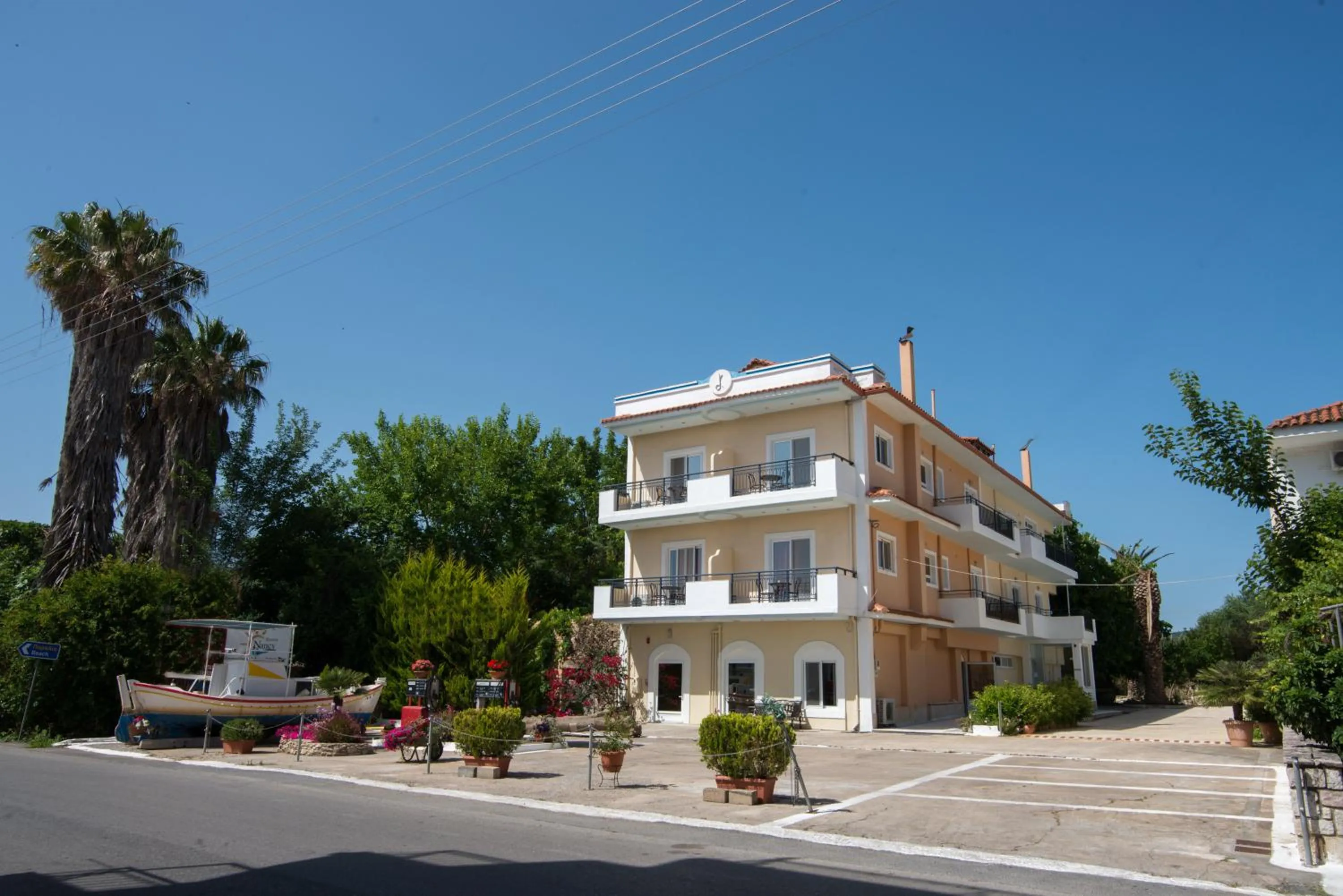 Facade/entrance in Rooms Nancy