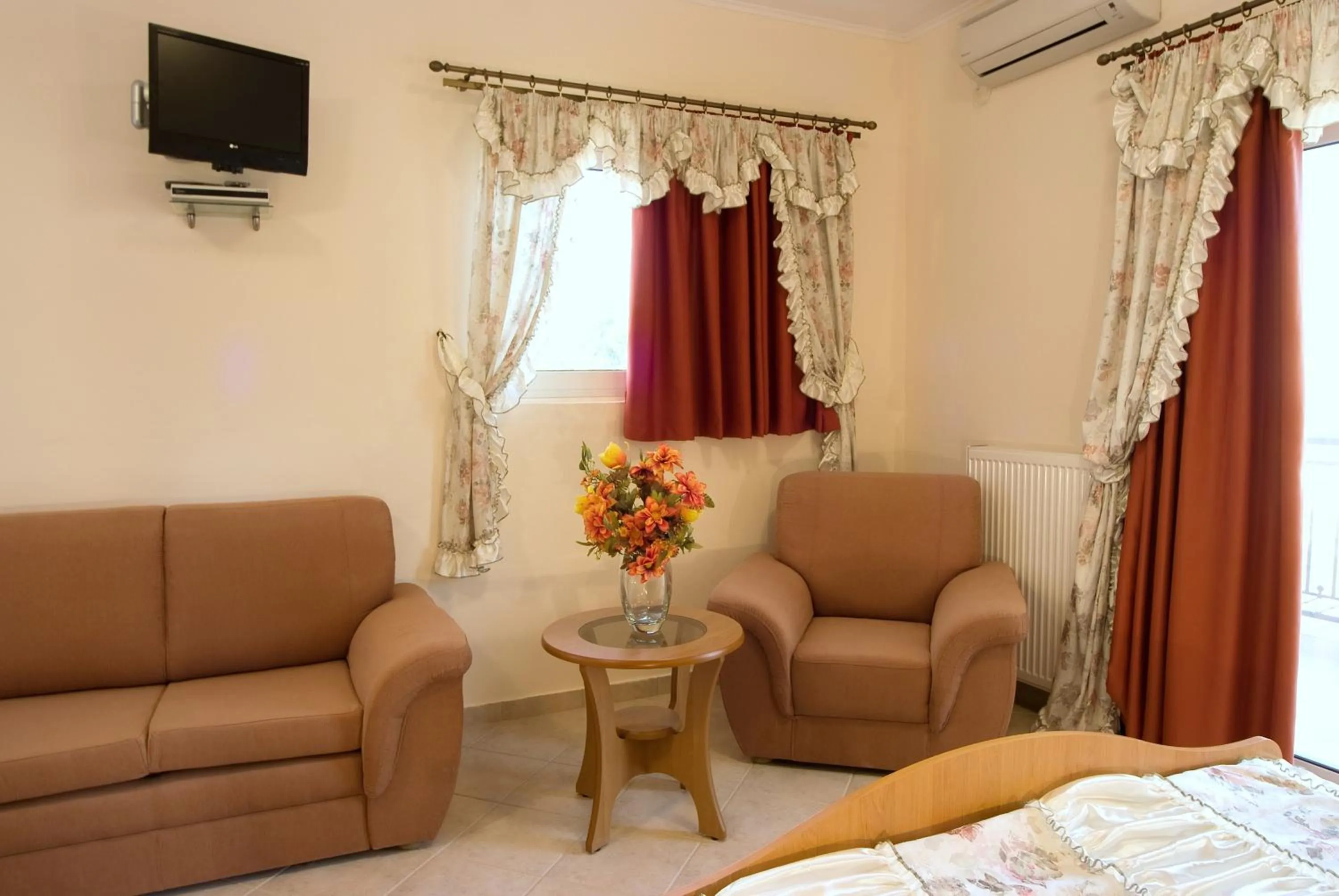 Photo of the whole room in Rooms Nancy