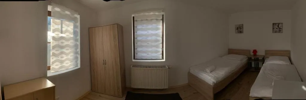 AB Apartment - Zimmer mit Gemeinschaftsräumen in Uhingen