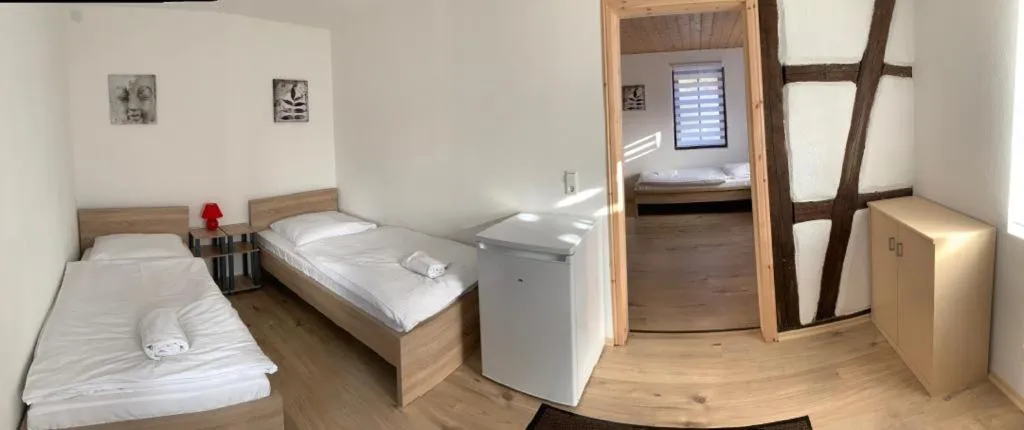 AB Apartment - Zimmer mit Gemeinschaftsräumen in Uhingen