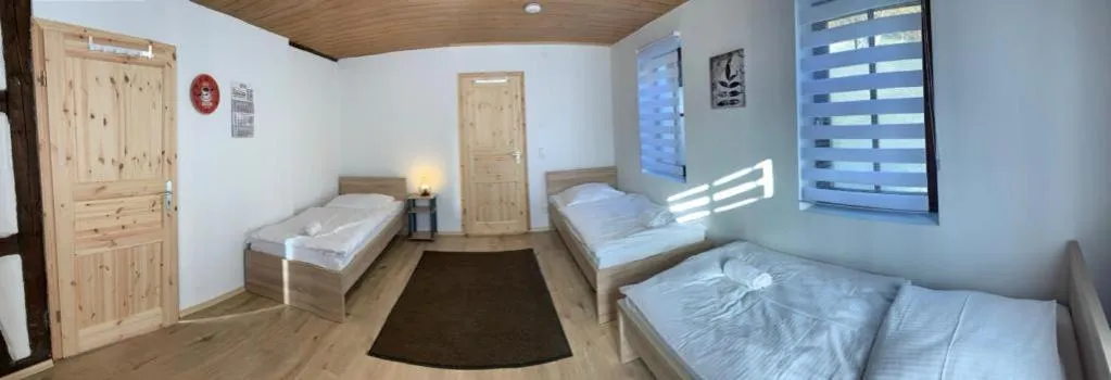 AB Apartment - Zimmer mit Gemeinschaftsräumen in Uhingen