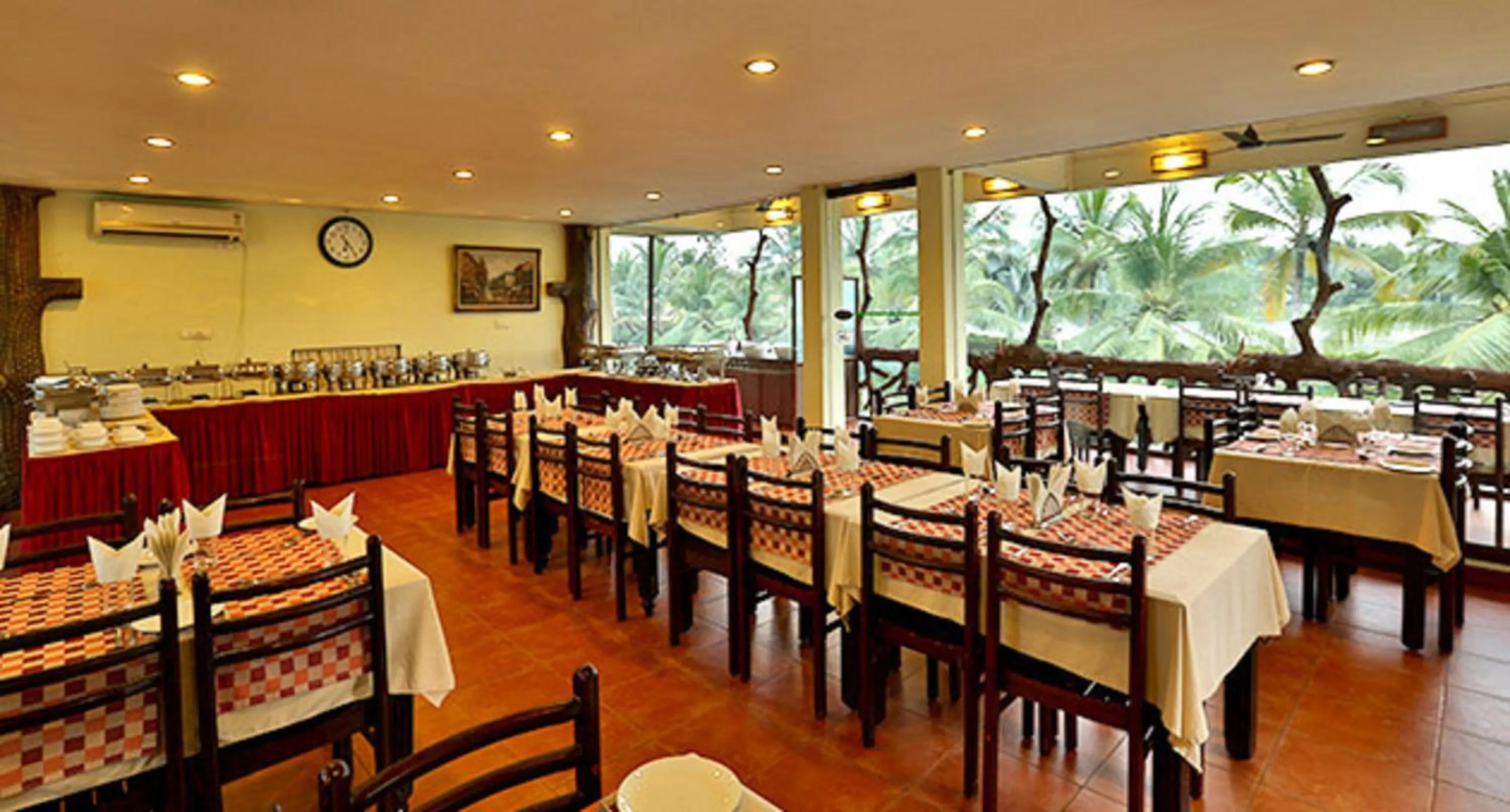 Restaurant/places to eat in Kalathil Lake Resort