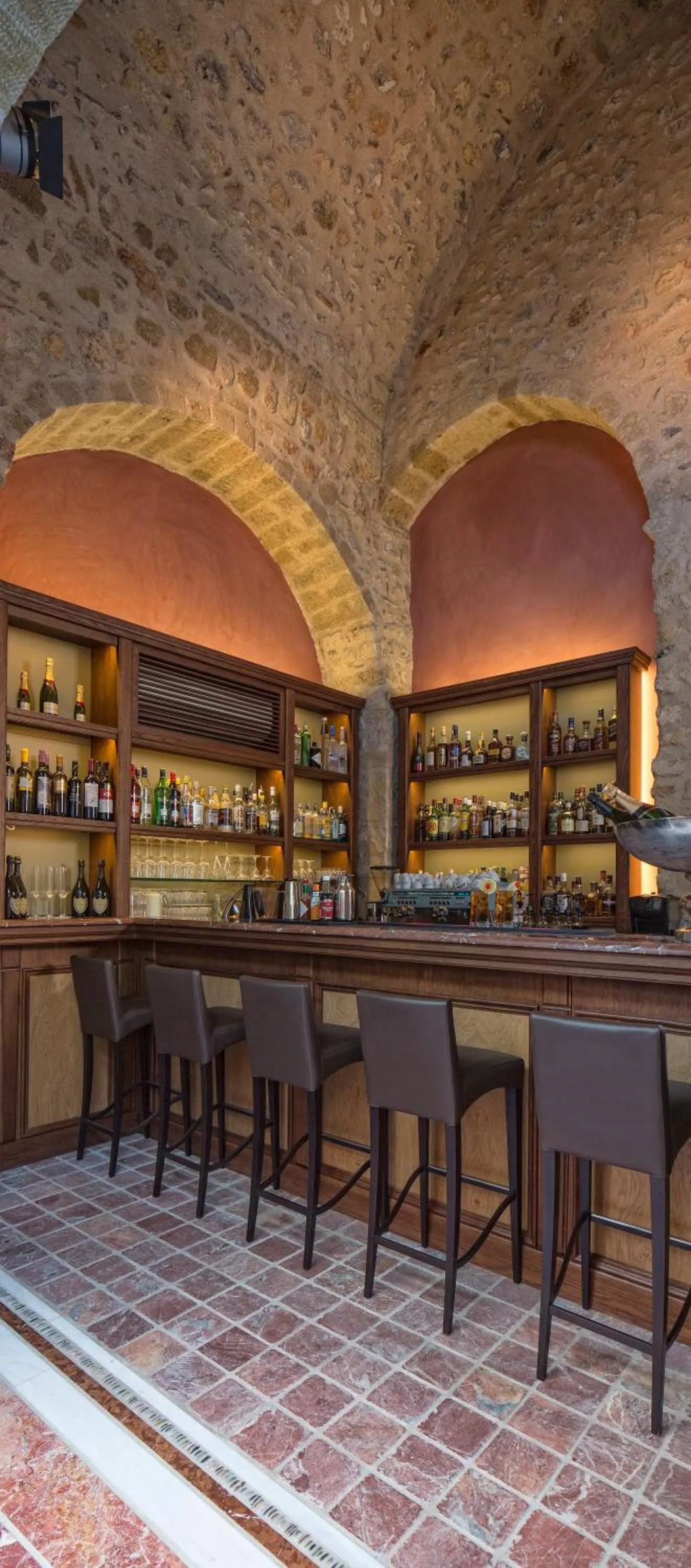 Lounge or bar in Moni Emvasis Luxury Suites