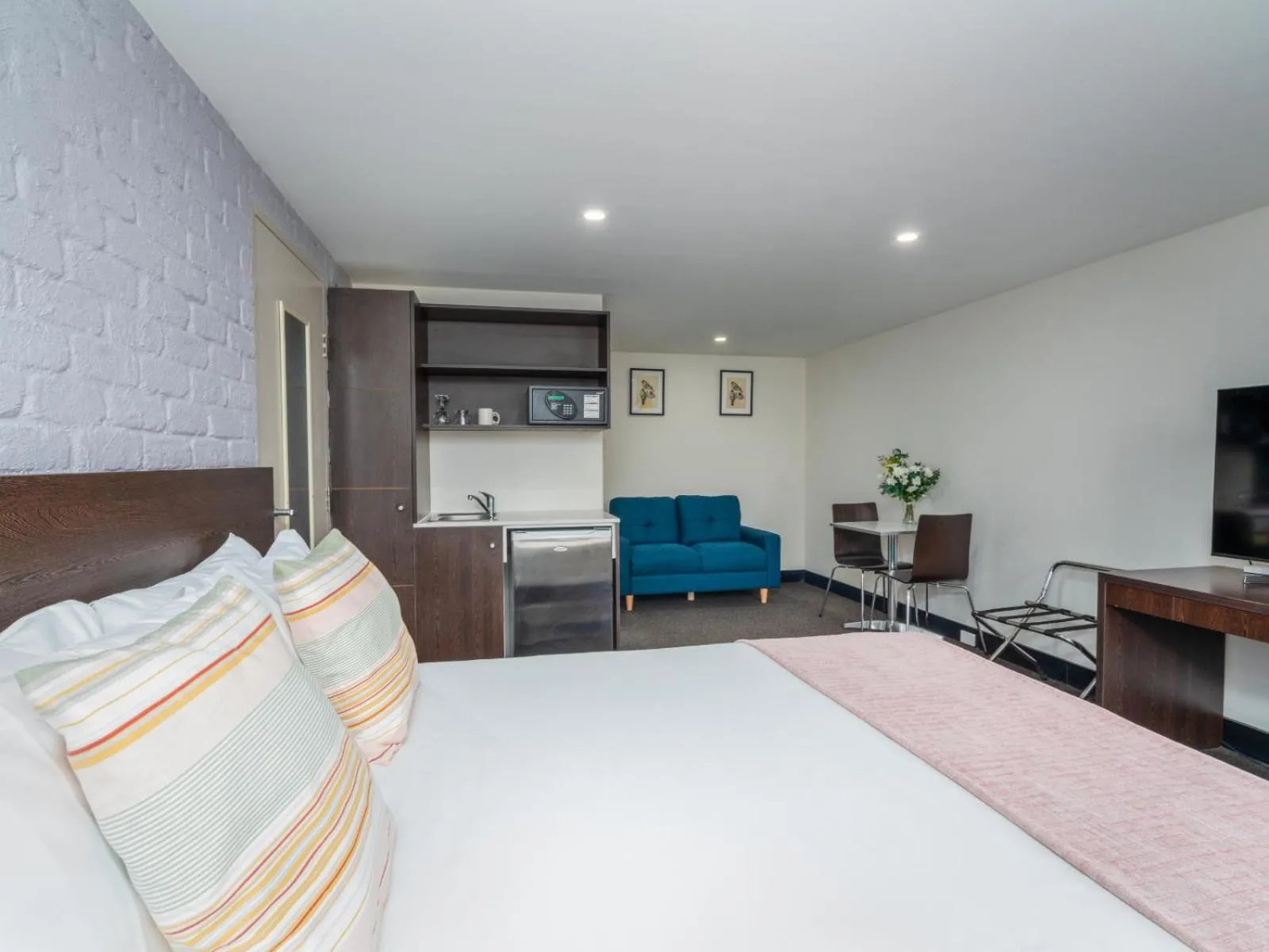 Bedroom, Bed in Leisure Inn Penny Royal Hotel & Apartments