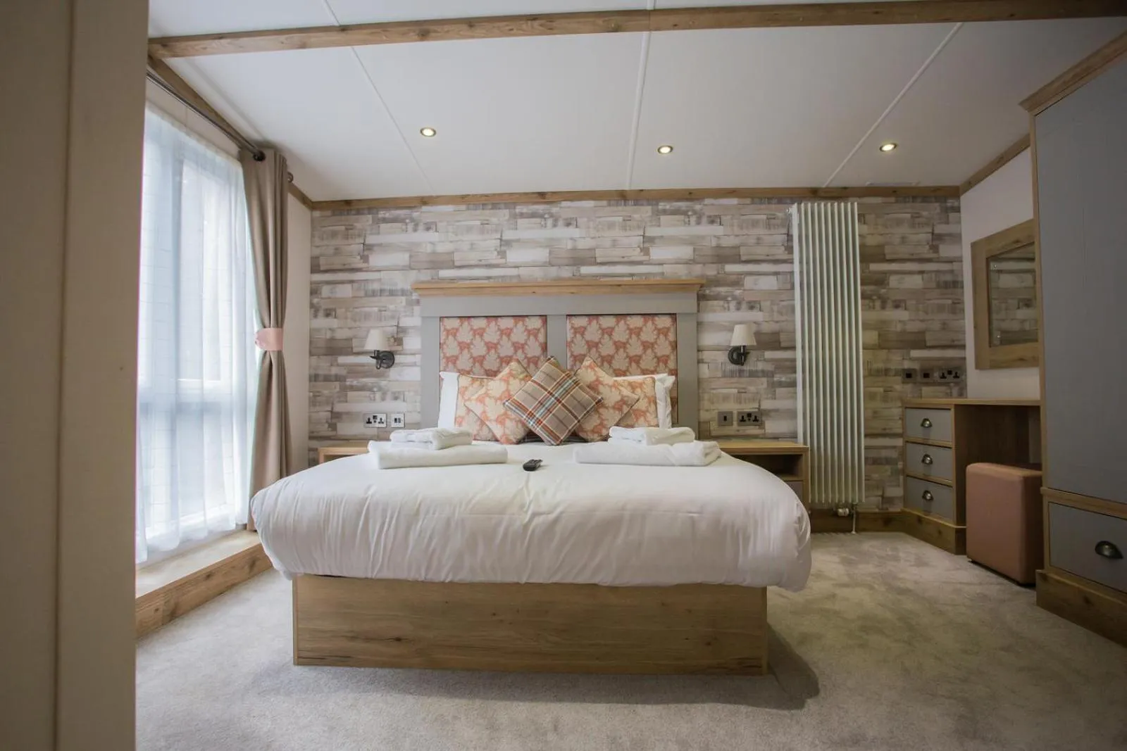 Bedroom, Bed in Mill Rythe Coastal Village