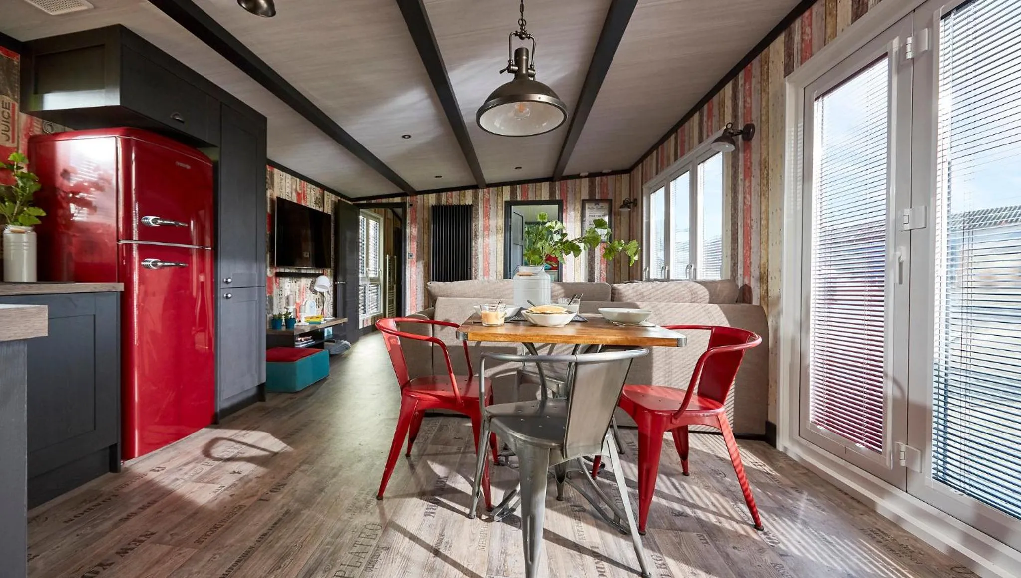 Dining area in Mill Rythe Coastal Village