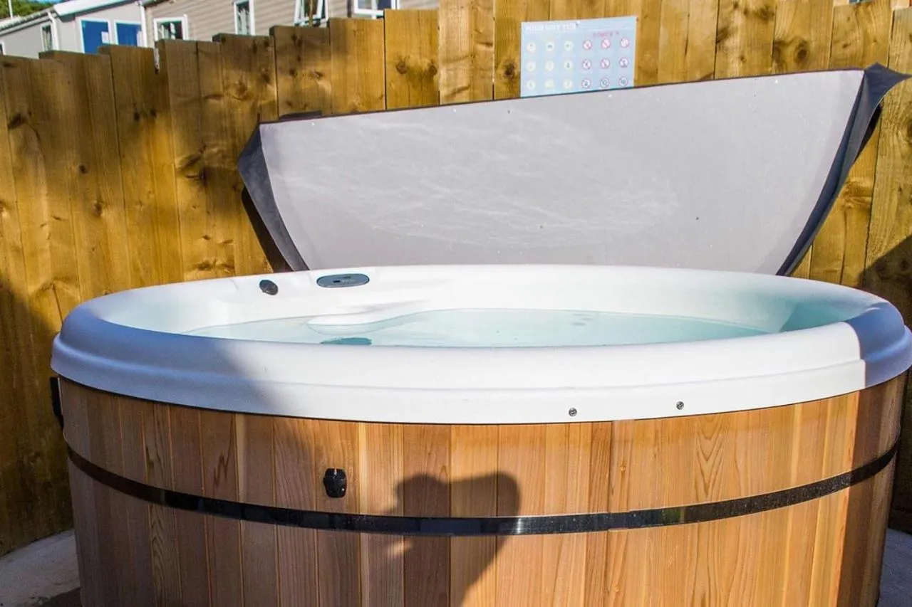 Hot Tub in Mill Rythe Coastal Village