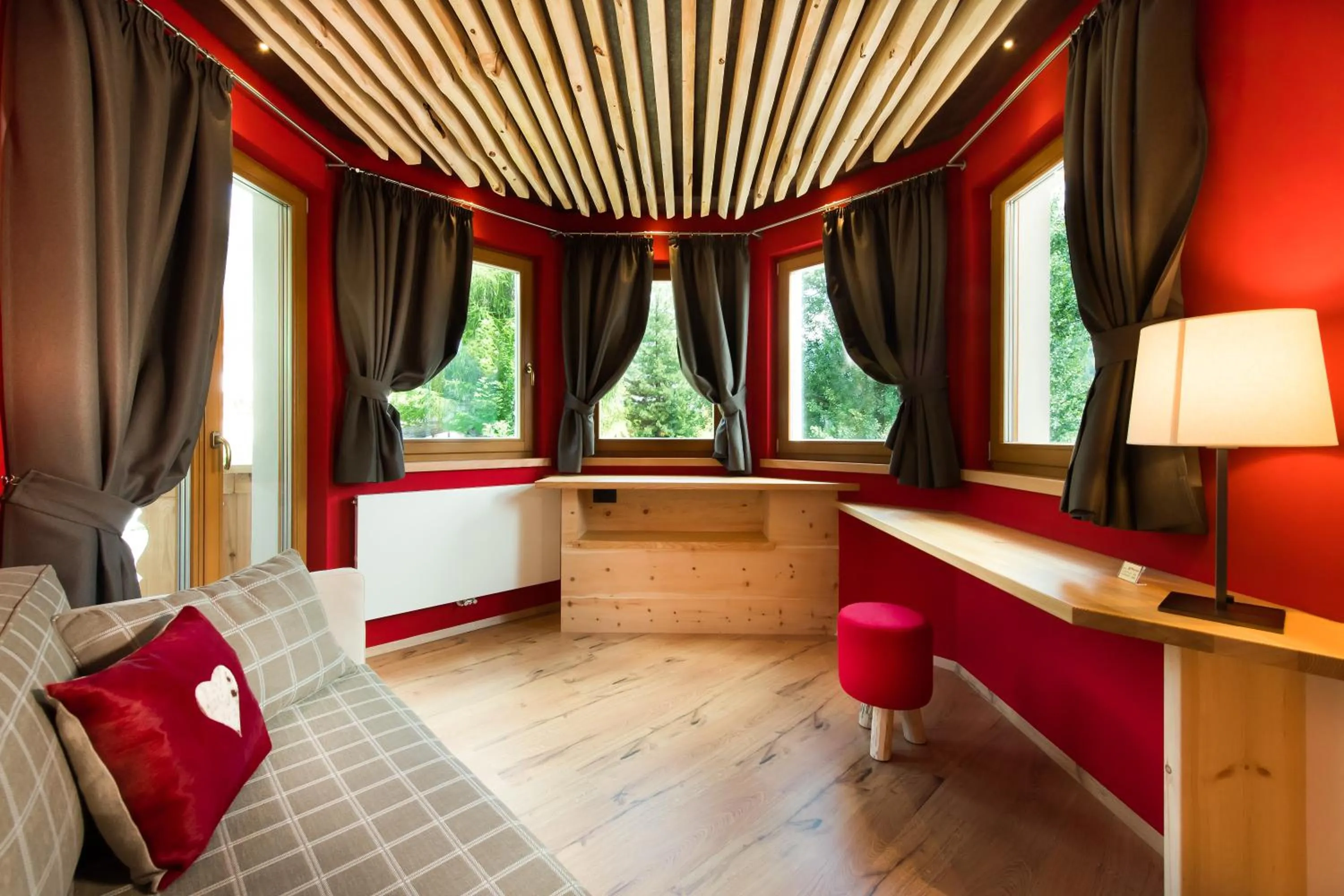 Photo of the whole room in Hotel Patrizia Dolomites Glamour