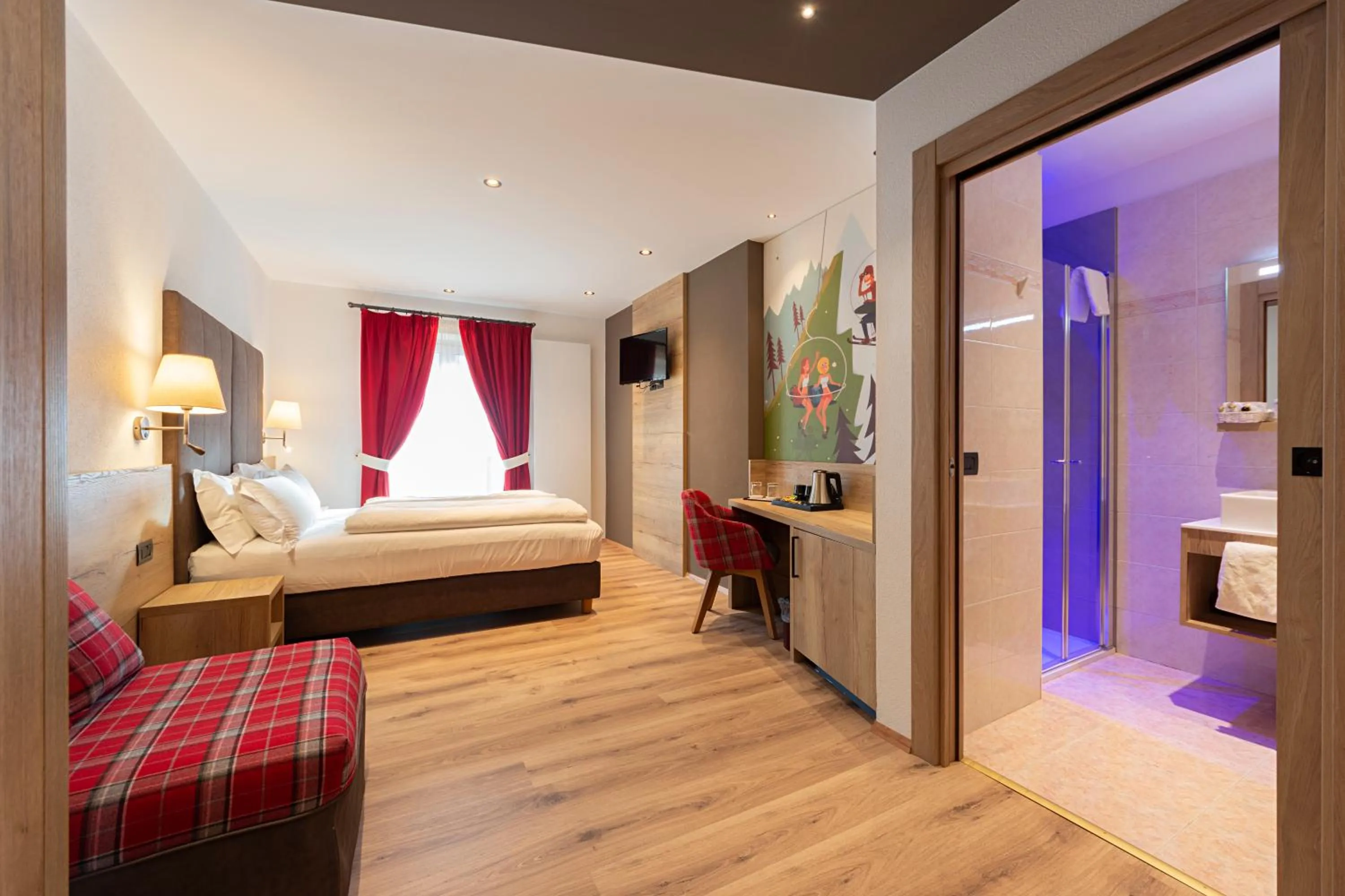 Bedroom, Bed in Hotel Patrizia Dolomites Glamour