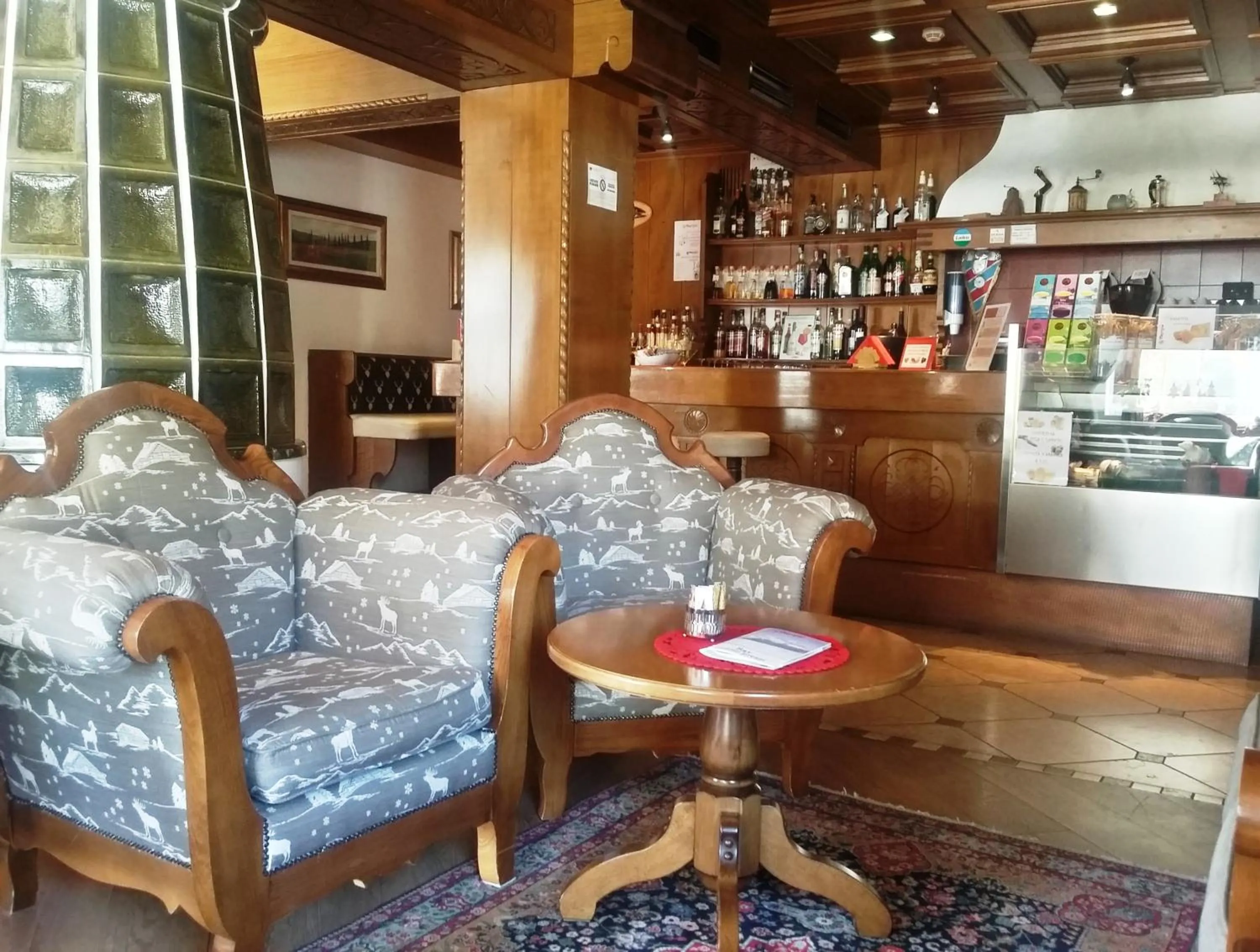 Lounge or bar in Hotel Patrizia Dolomites Glamour