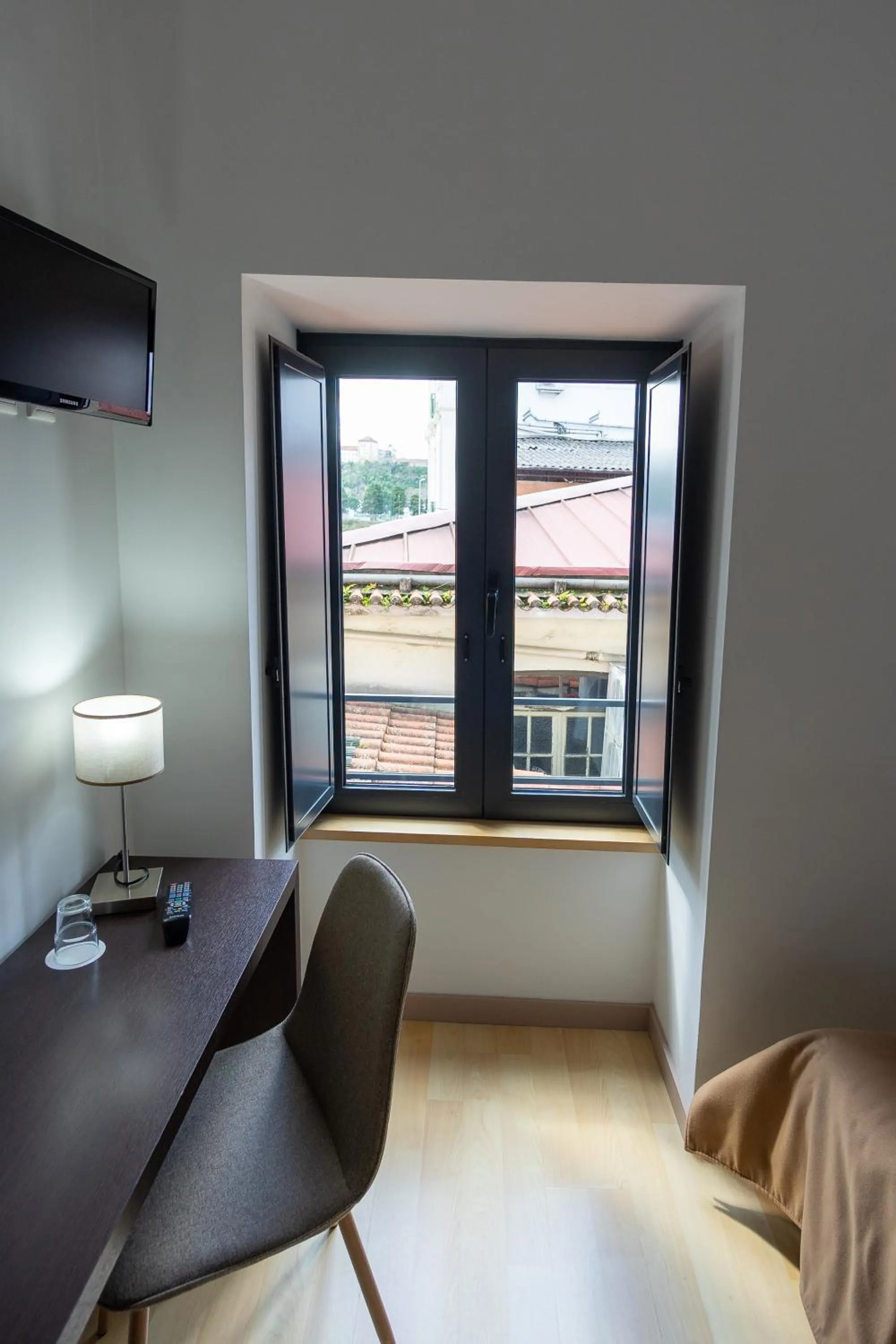 Seating area, Bed in Hotel Vitória