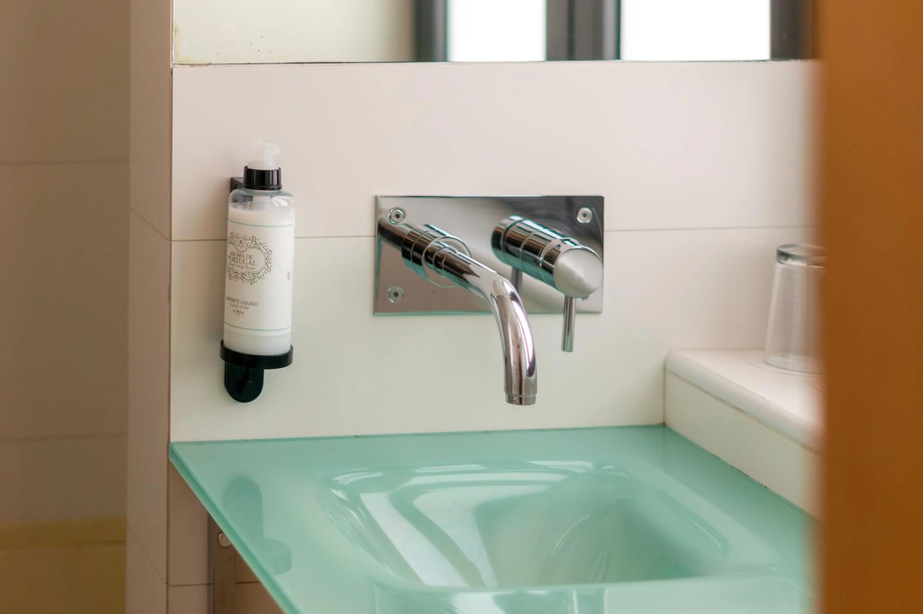 Toilet in Hotel Vitória