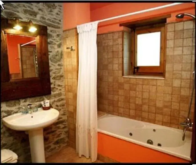 Double Room in Hotel El Jaç Double Room in Hotel El Jaç