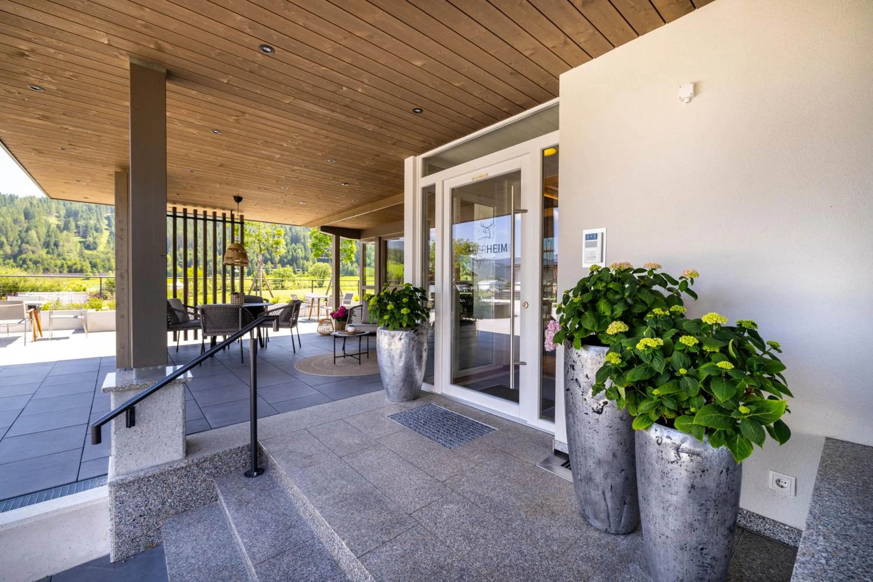 Facade/entrance in Aparthotel Jägerheim