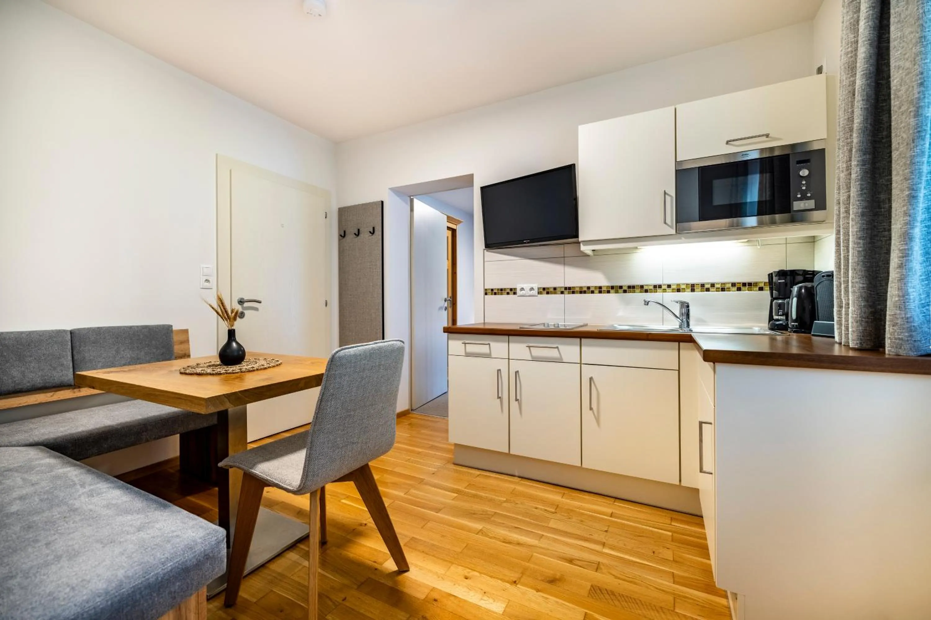 Kitchen or kitchenette in Aparthotel Jägerheim