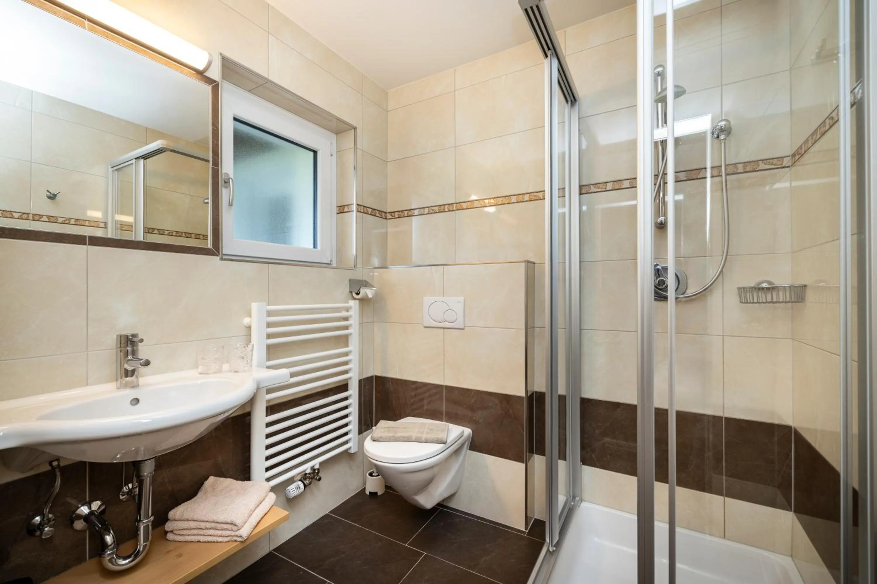 Bathroom in Aparthotel Jägerheim