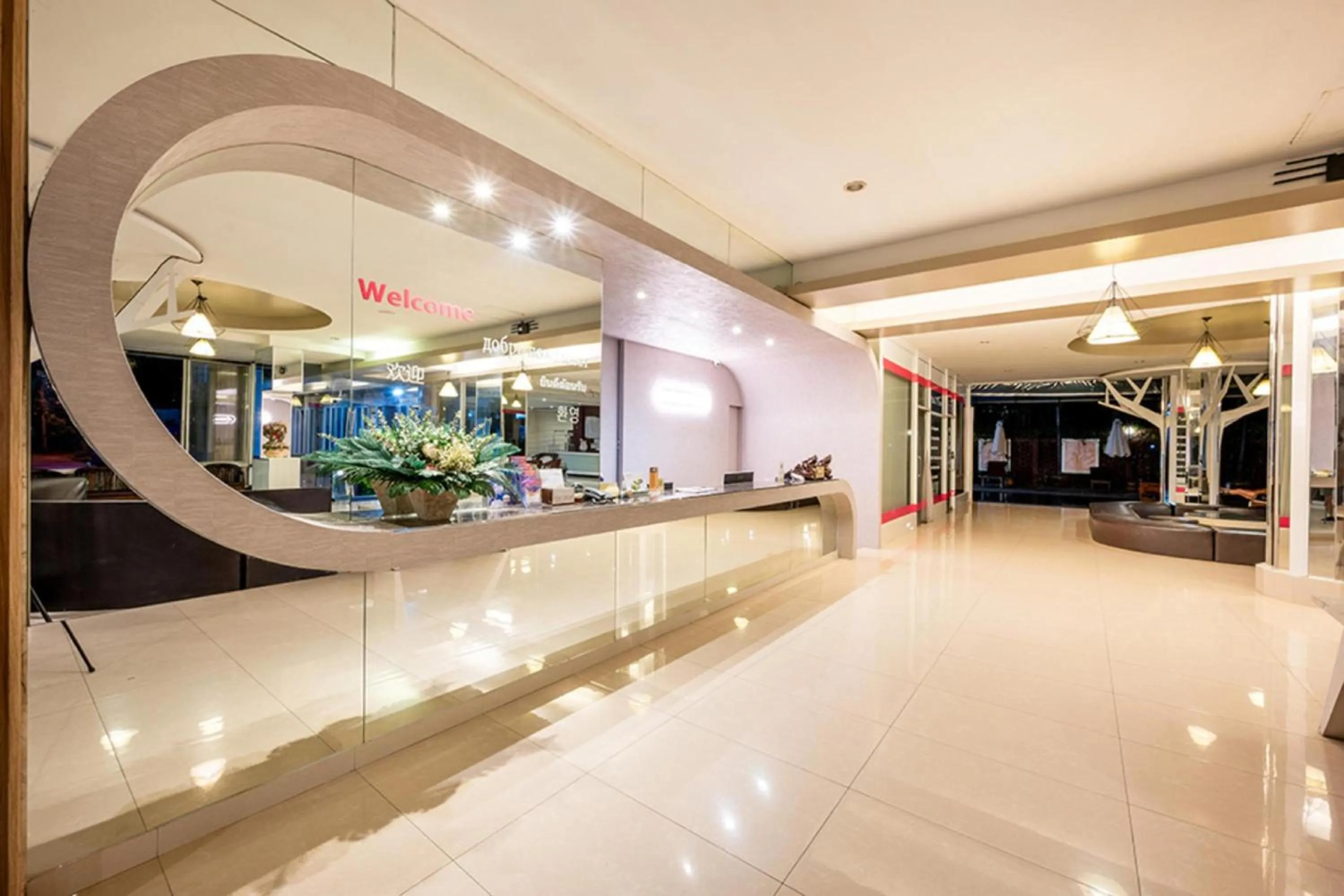 Lobby or reception in Sunday JA Plus Hotel