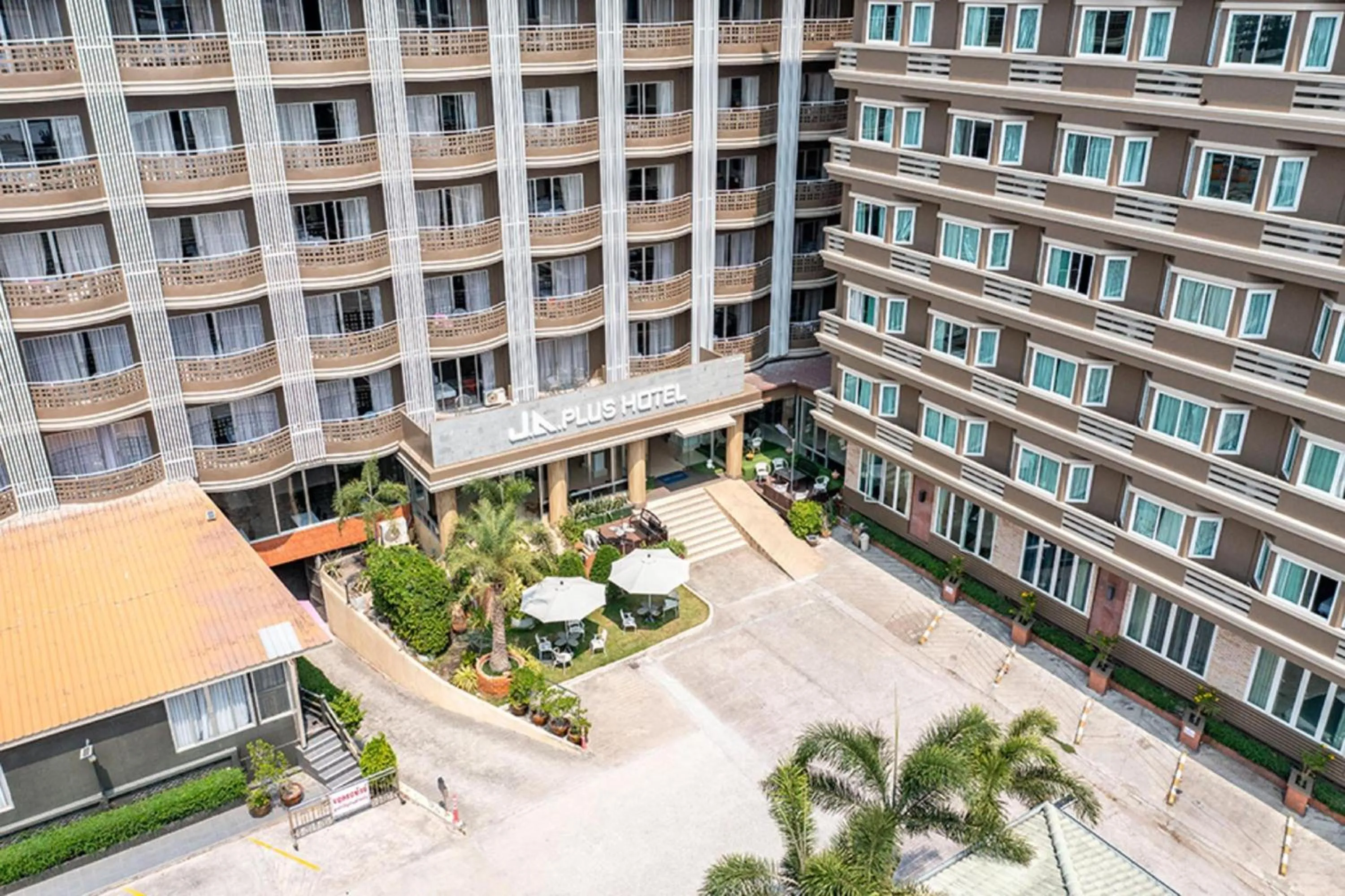 Neighbourhood in Sunday JA Plus Hotel