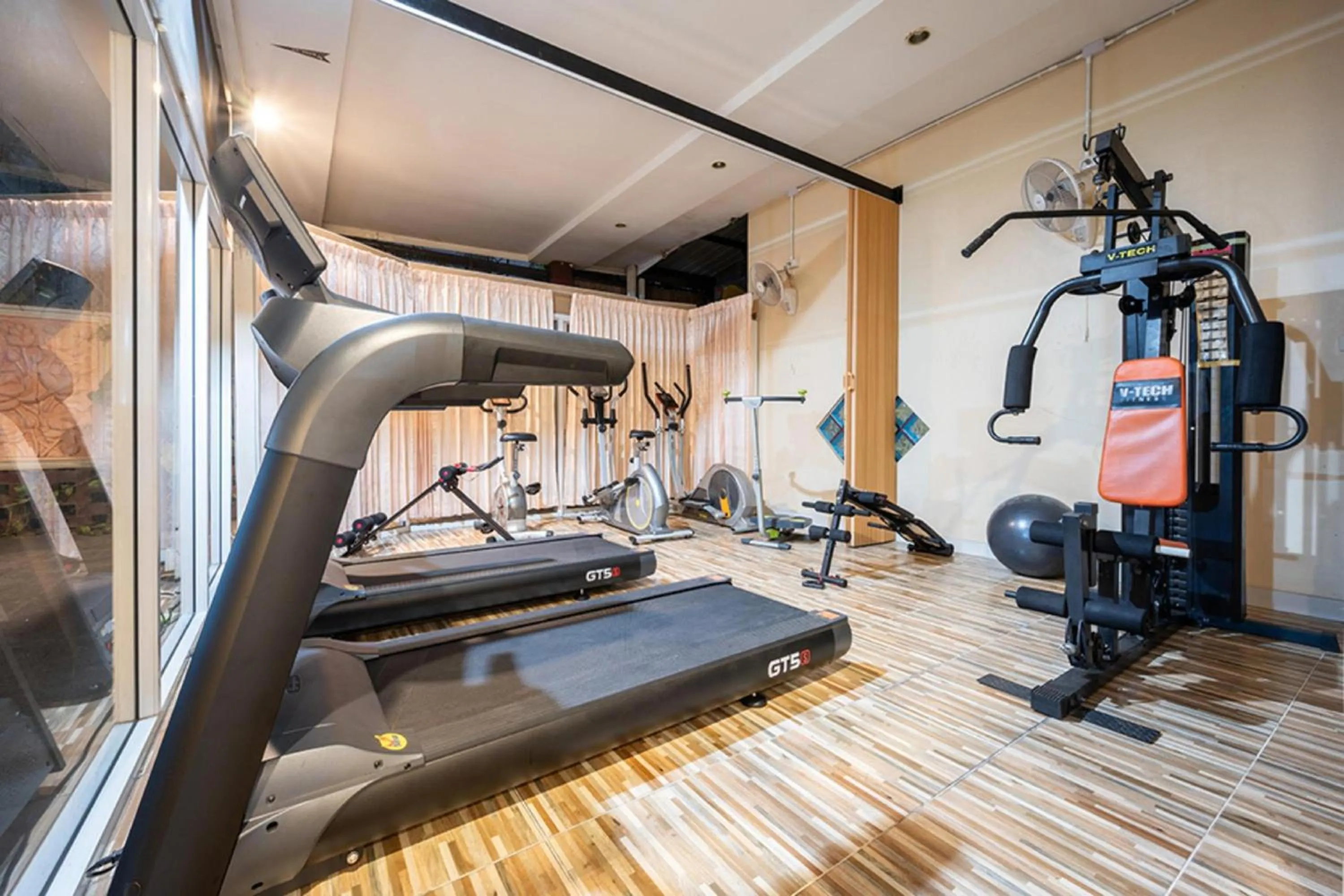 Fitness centre/facilities in Sunday JA Plus Hotel