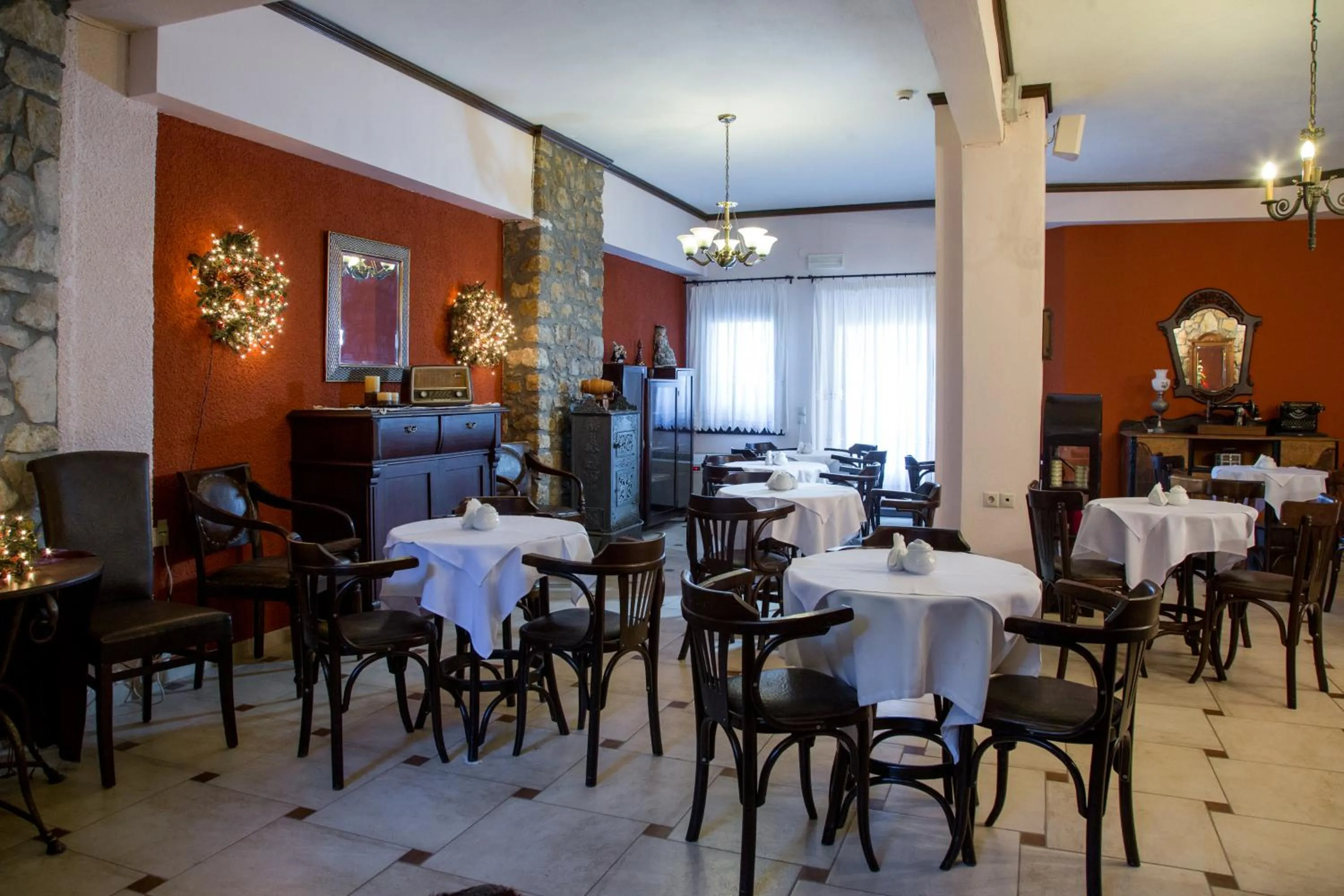 Banquet/Function facilities in Atrion Highland Hotel