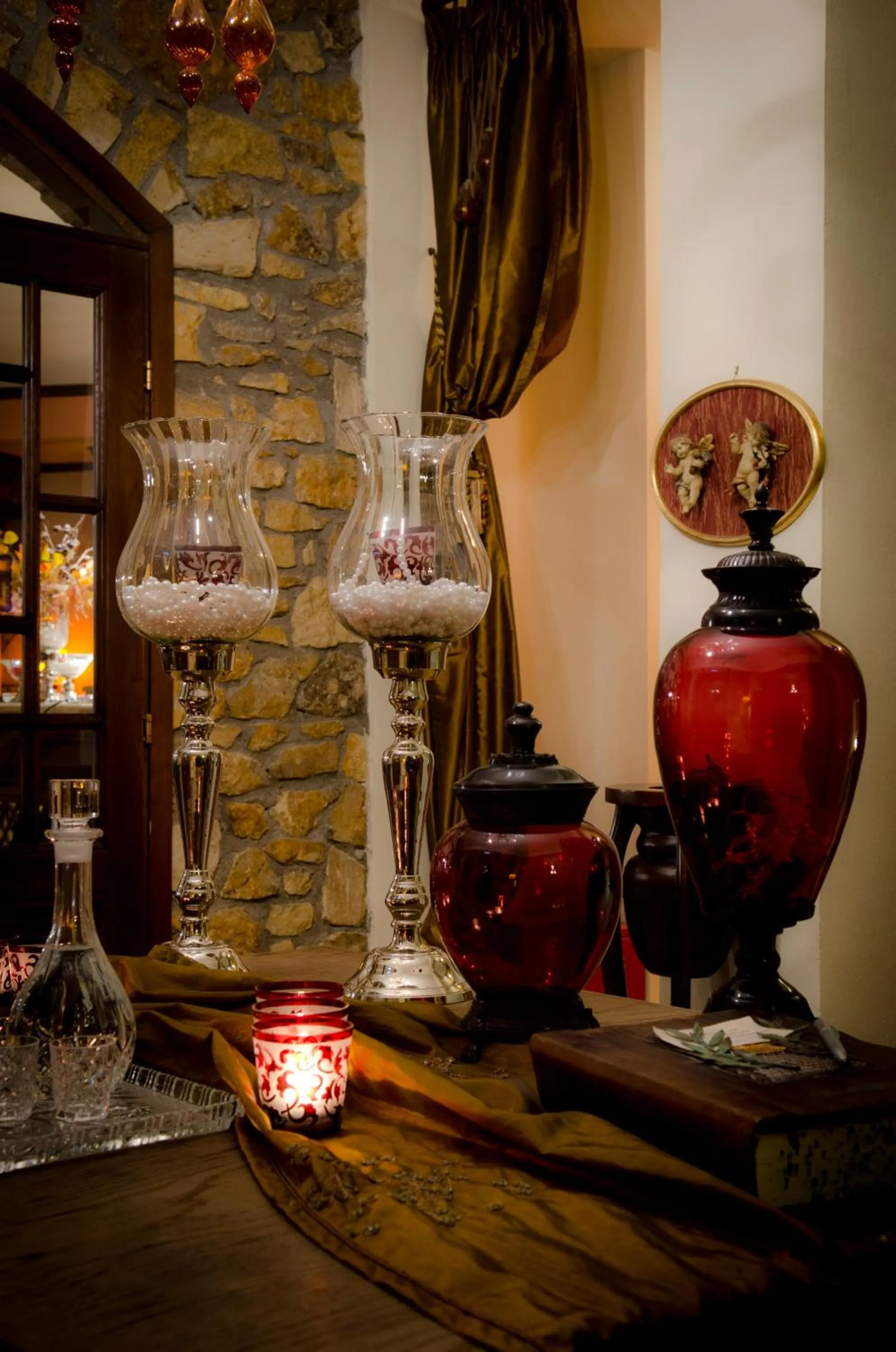 Decorative detail in Atrion Highland Hotel