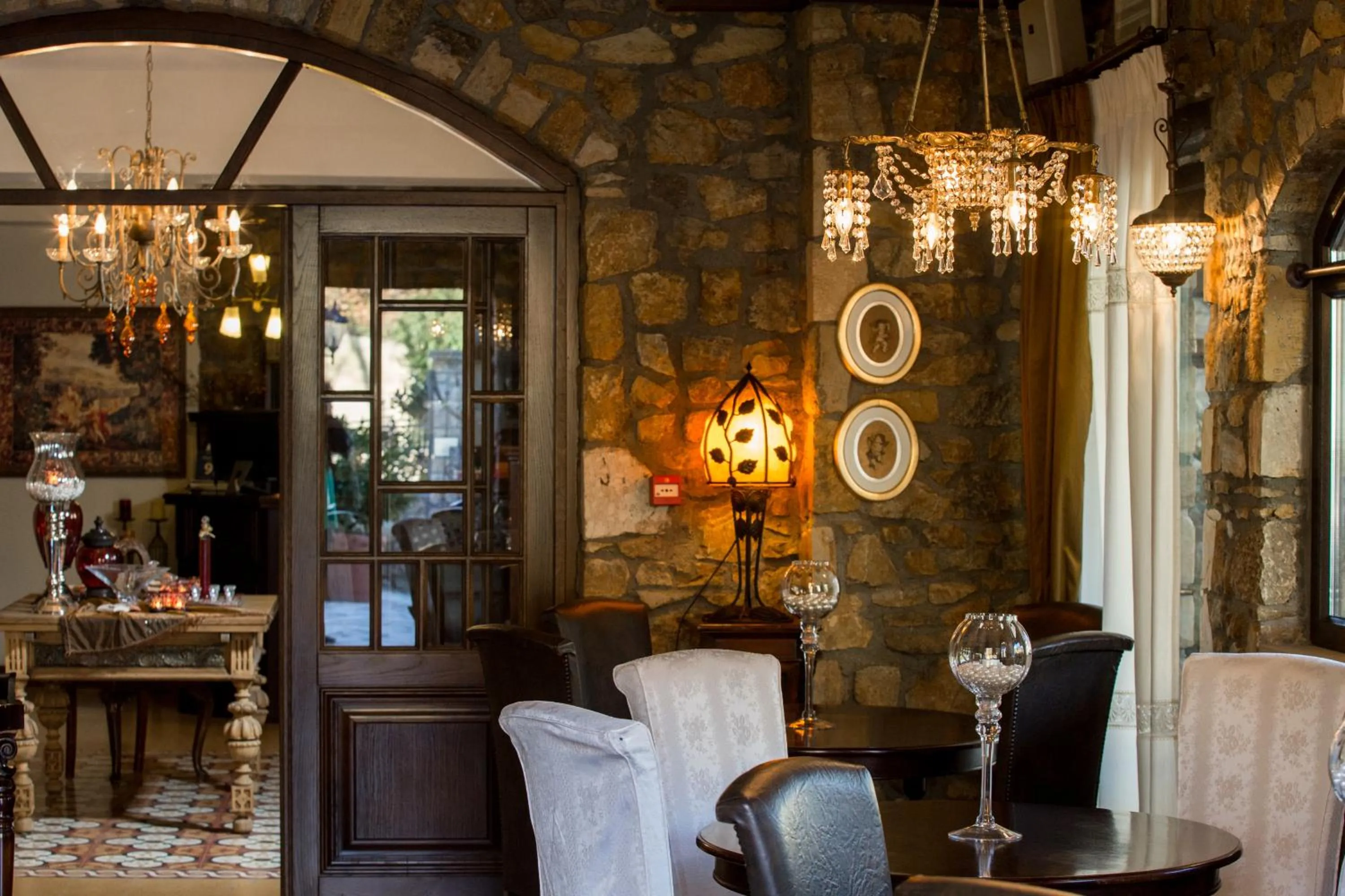 Lounge or bar in Atrion Highland Hotel