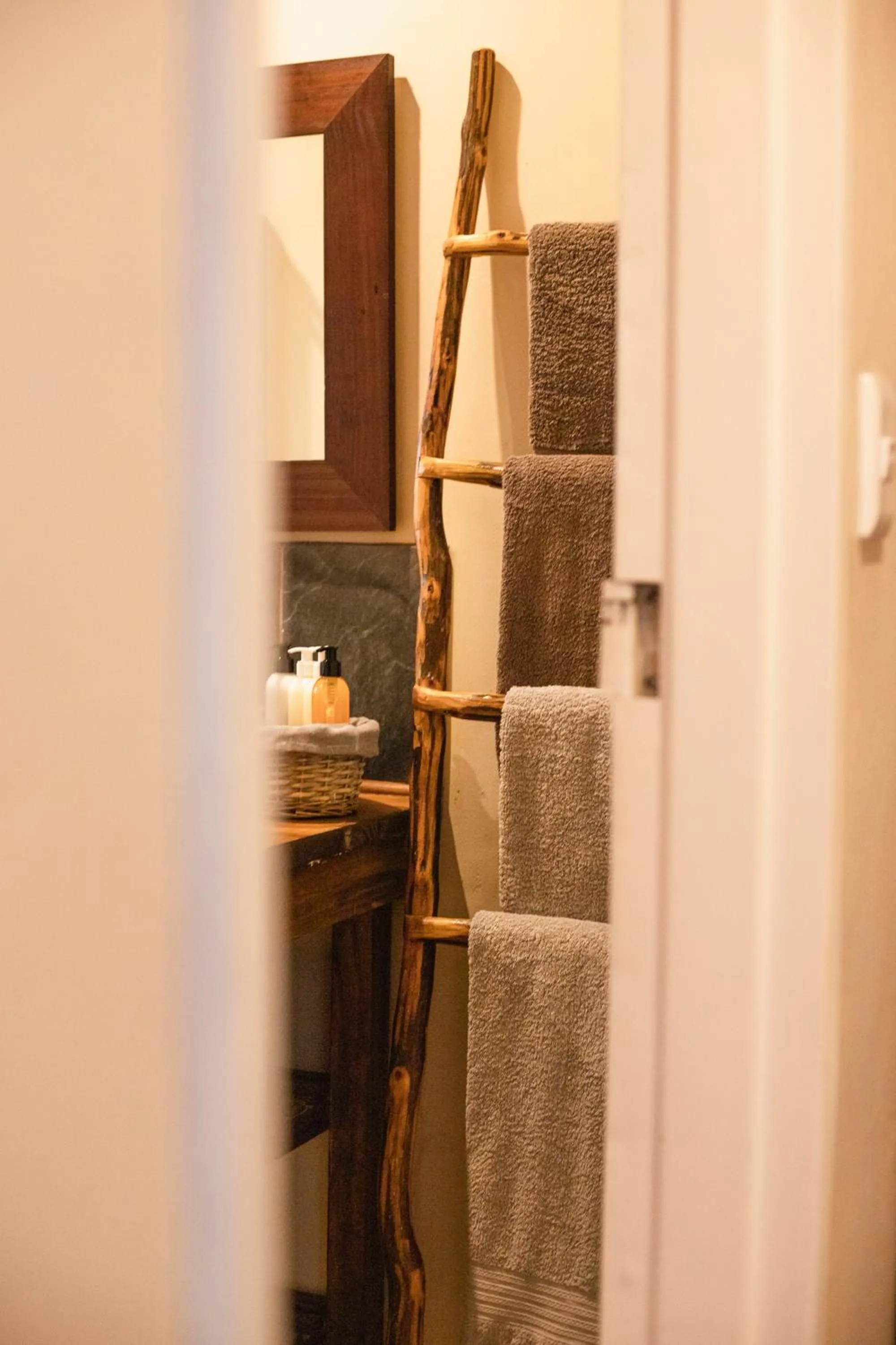 Bathroom in Khashamongo B & B