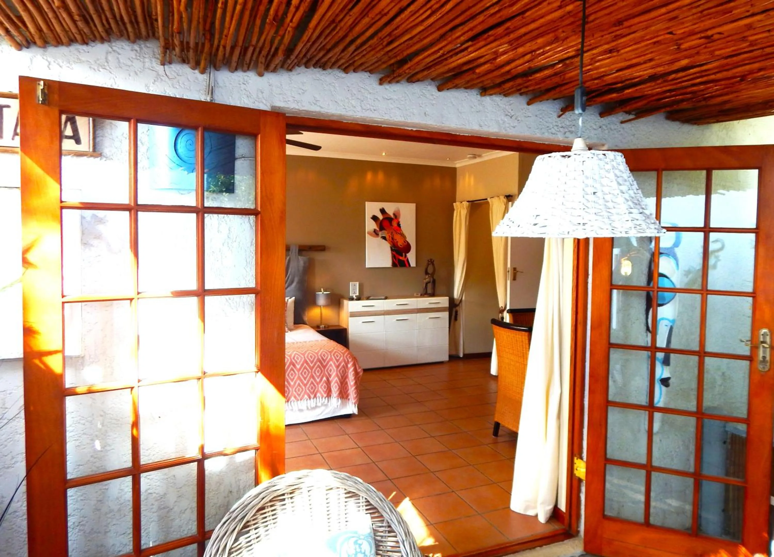 Property building, Bed in Khashamongo B & B