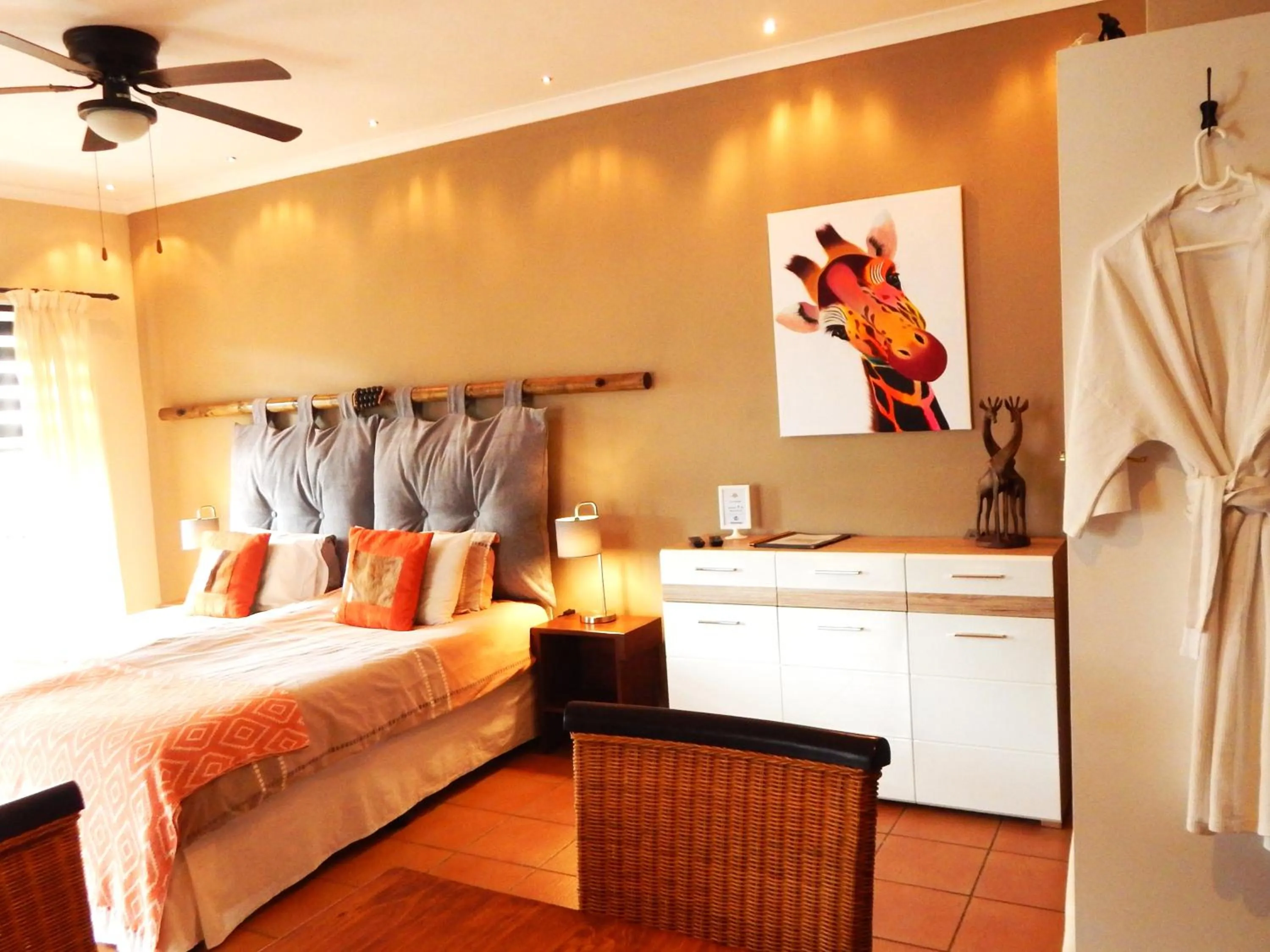 Photo of the whole room, Bed in Khashamongo B & B