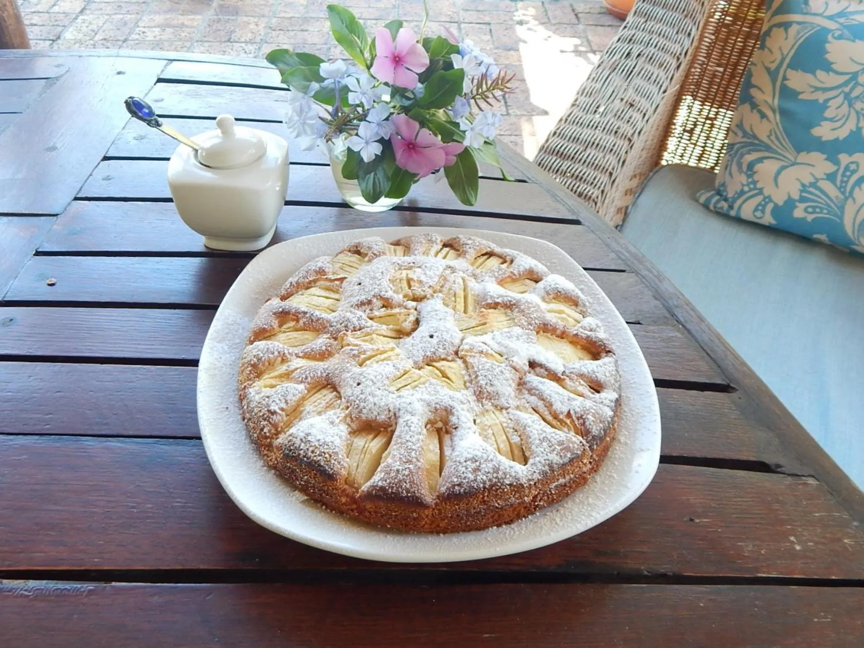 Food and drinks in Khashamongo B & B