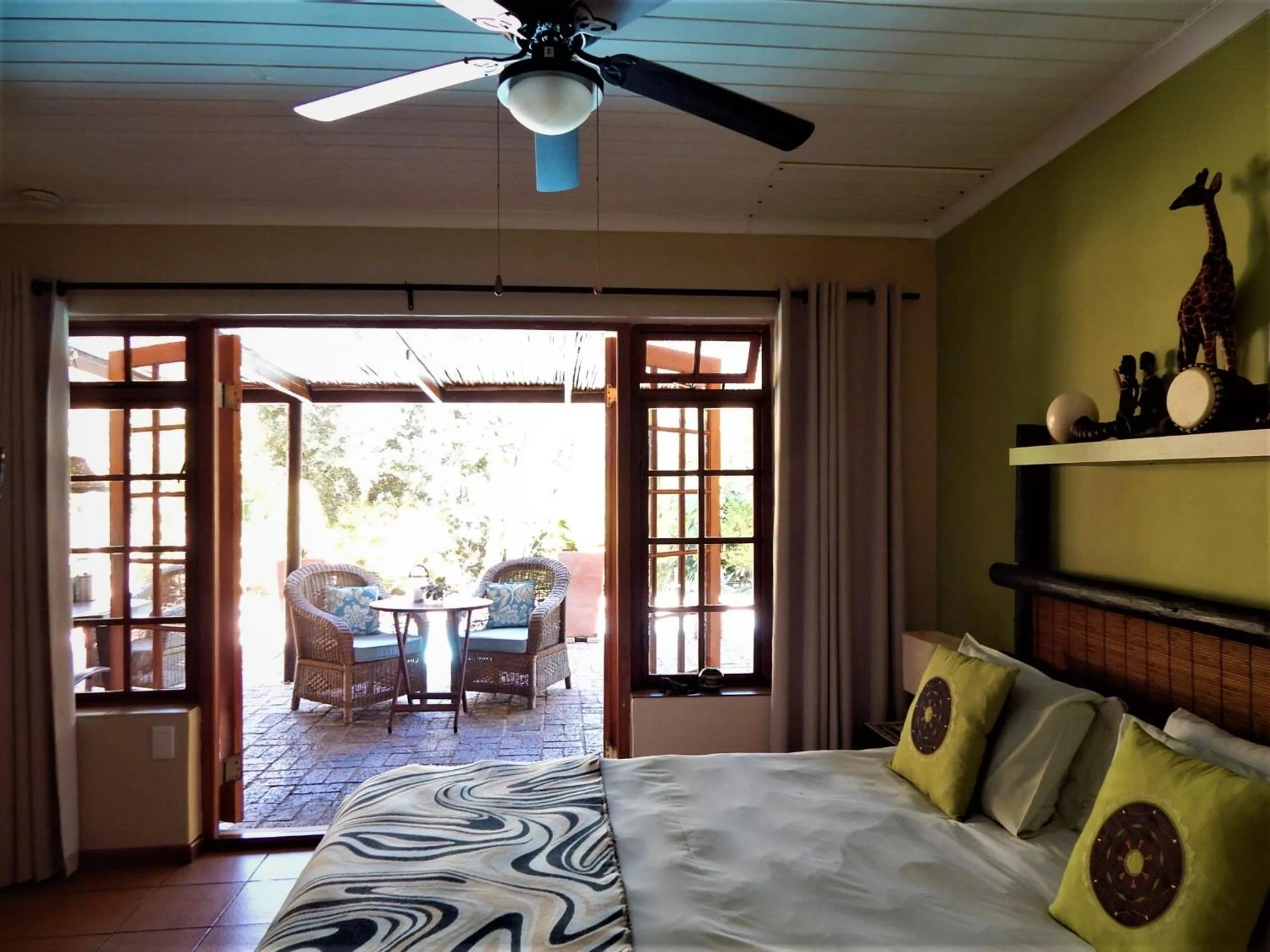 Photo of the whole room, Bed in Khashamongo B & B