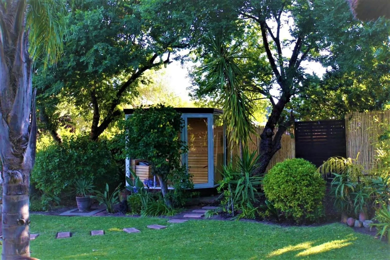 Steam room in Khashamongo B & B