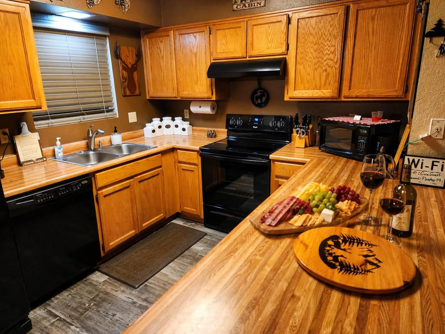 2BR Gated Escape With A Pool And Walk to Dining and Trails