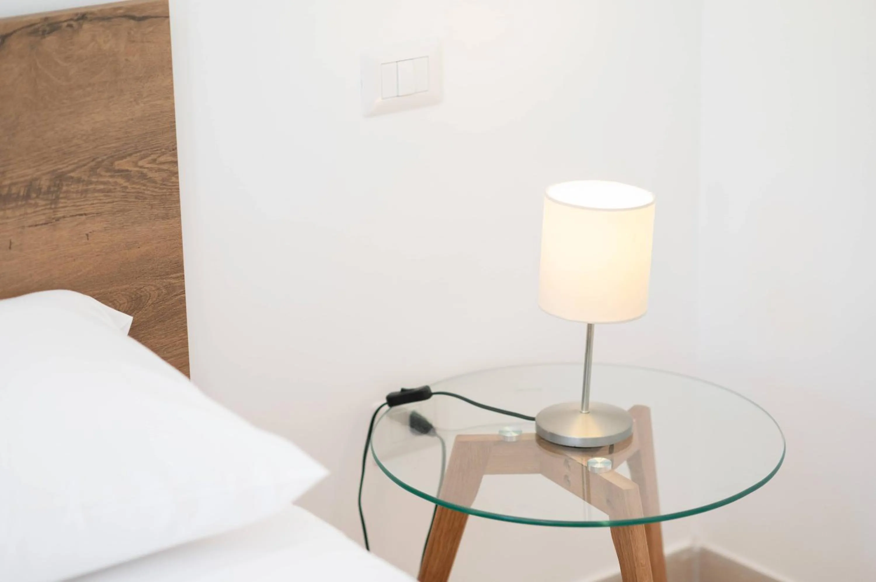 Decorative detail, Bed in Gioia 13 Rooms & Apartments