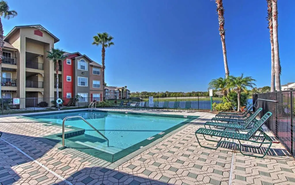 Swimming pool in Disney Adjacent