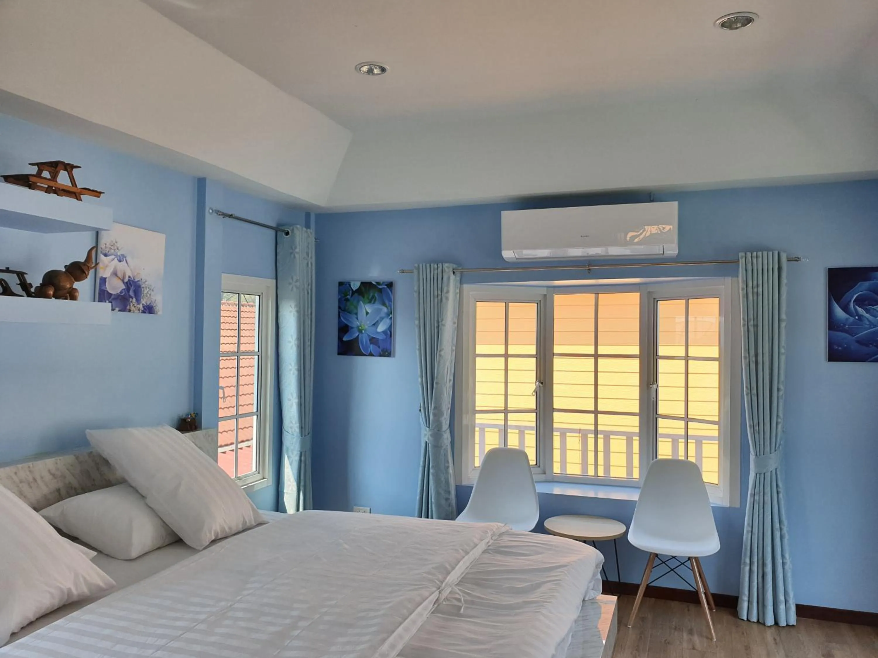 Bed in Bunny Hill Resort