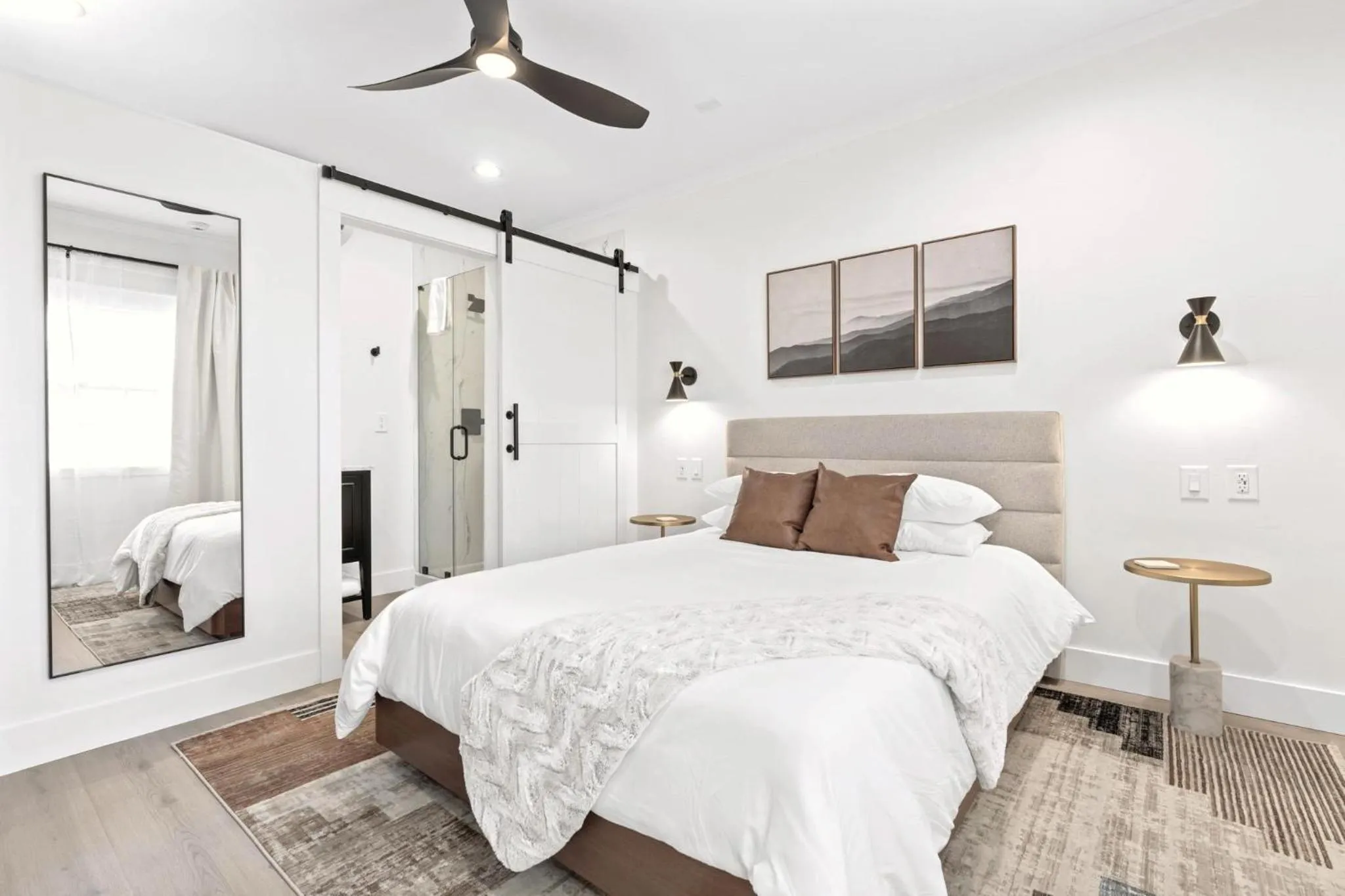 Bed in 27 on Park Boutique Hotel & Venue